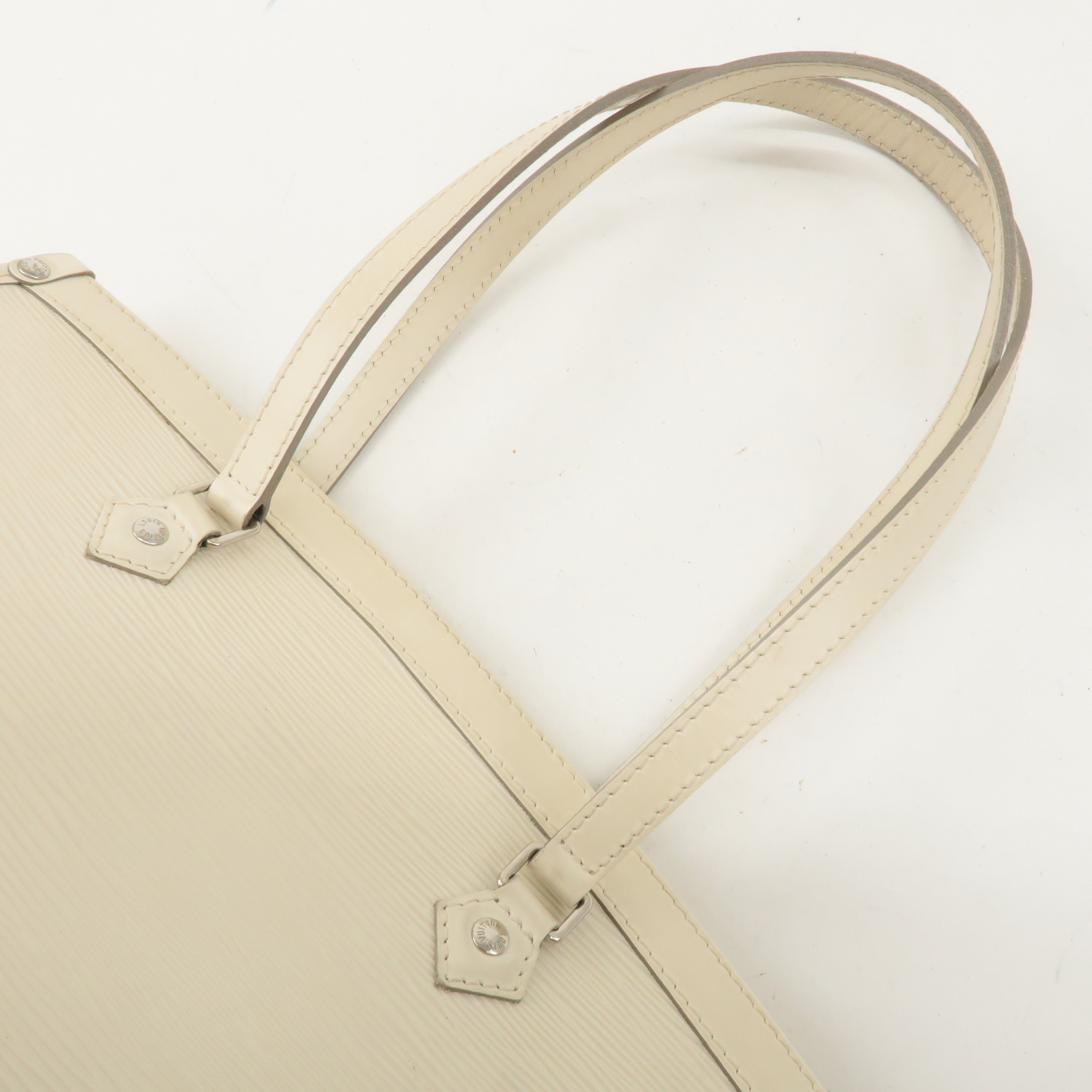 Louis Vuitton Epi Madeleine PM Hand Bag Ivoire White M5933J