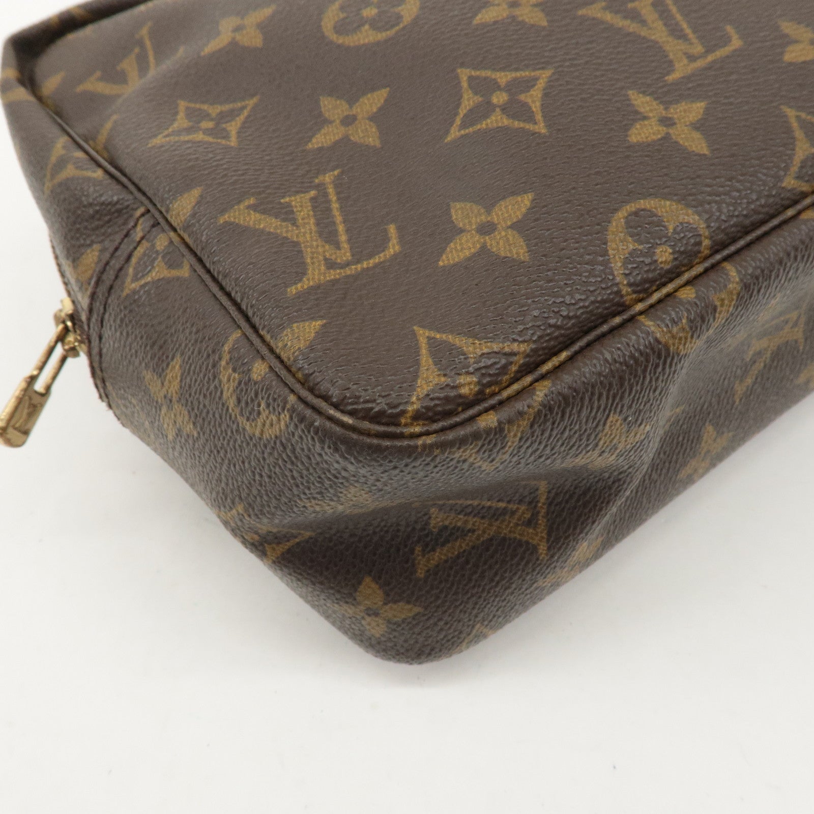 Louis Vuitton Monogram Trousse Toilette 28 Pouch M47522