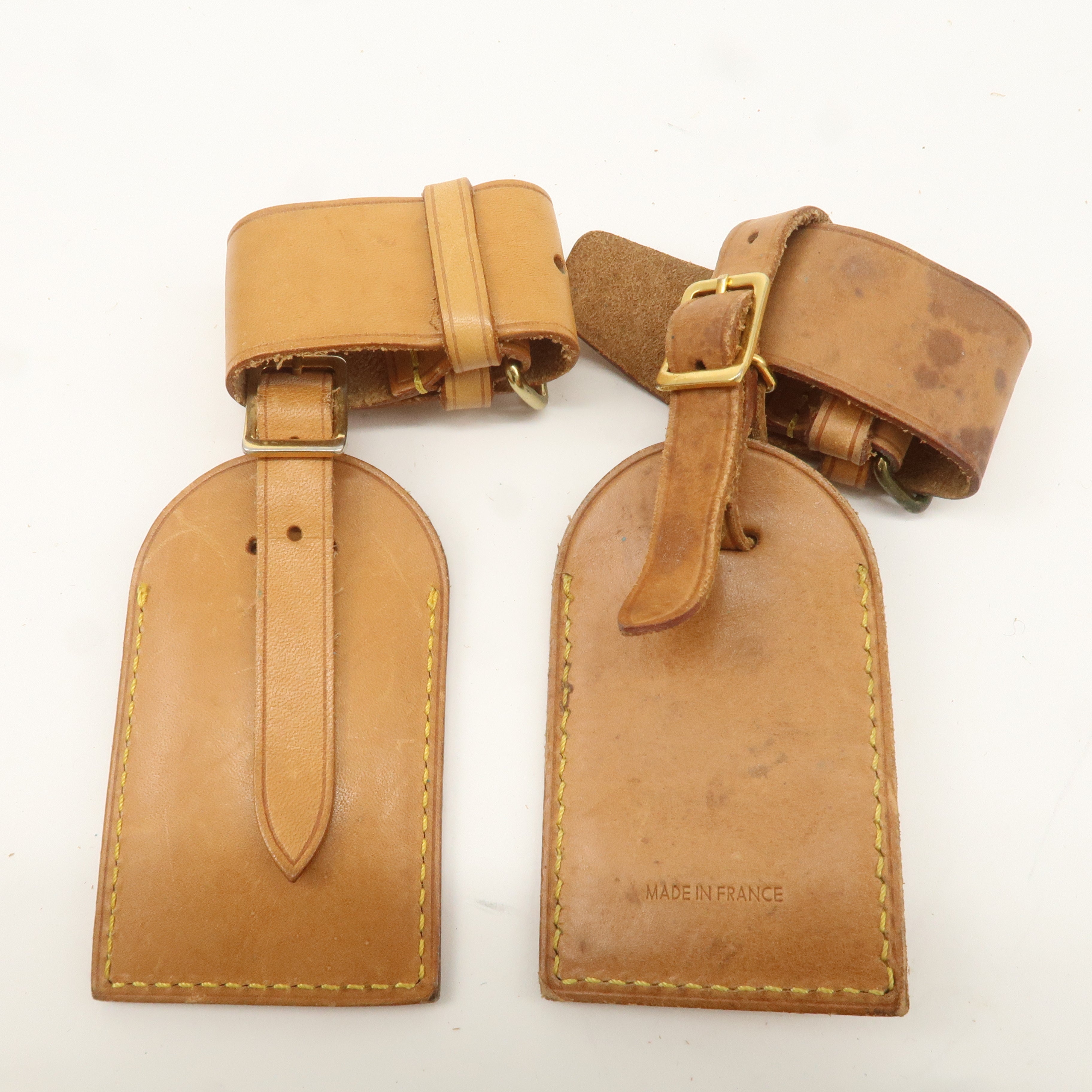 Louis Vuitton Set of 20 Name Tag 
Poignet Leather Beige