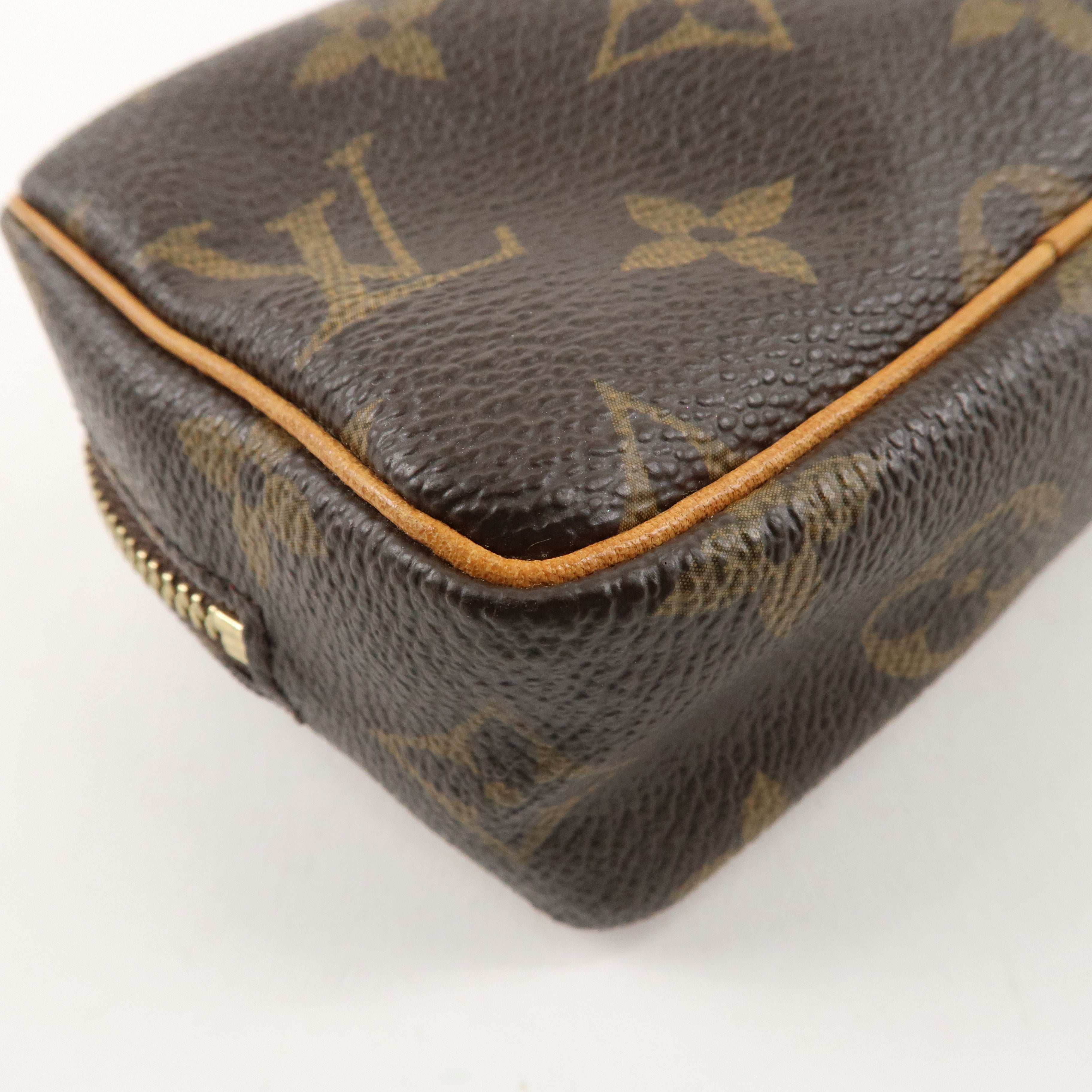 Louis Vuitton Monogram Trousse Wapity Pouch Camera Case M58030