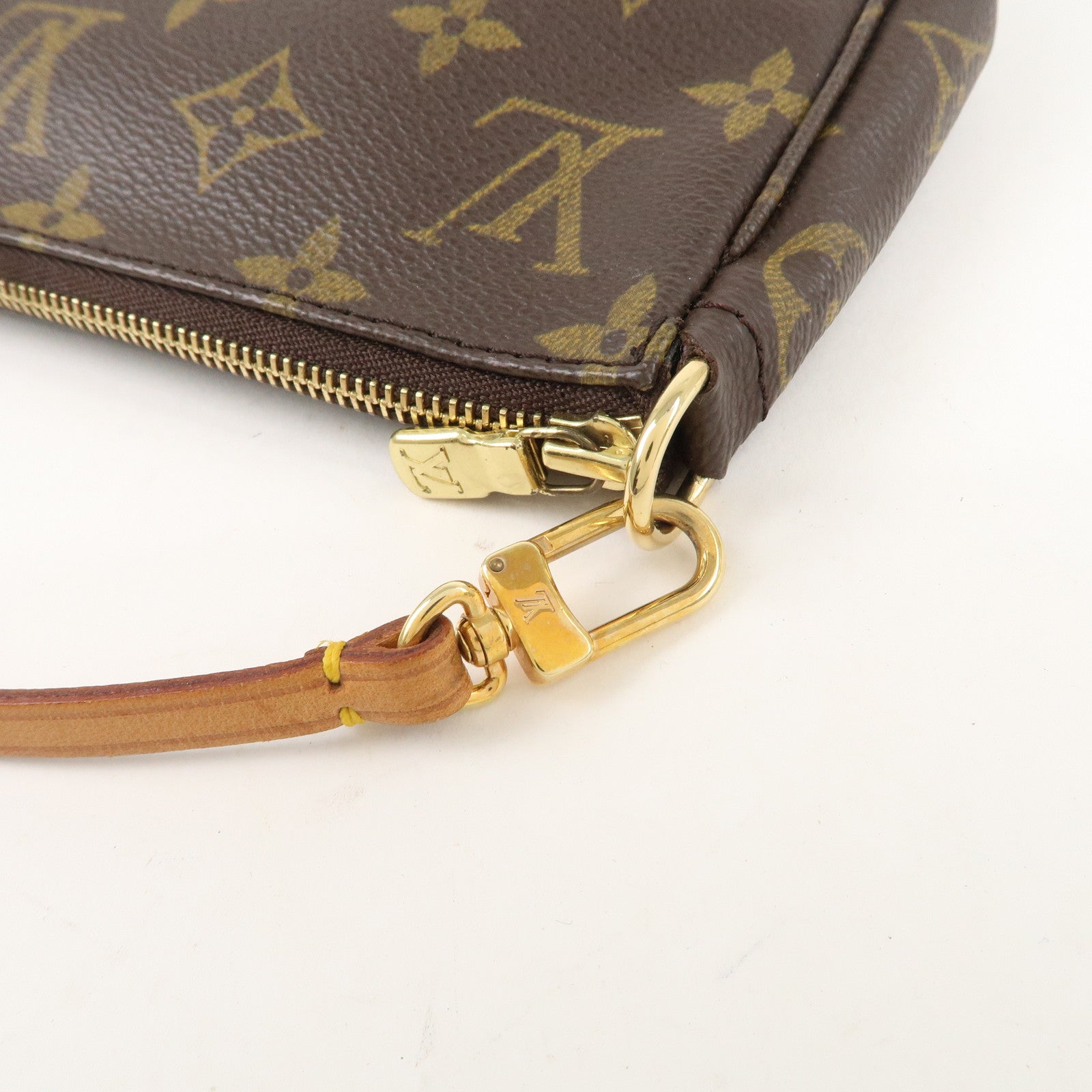 Louis Vuitton Monogram Pochette Accessoires Pouch Brown M51980