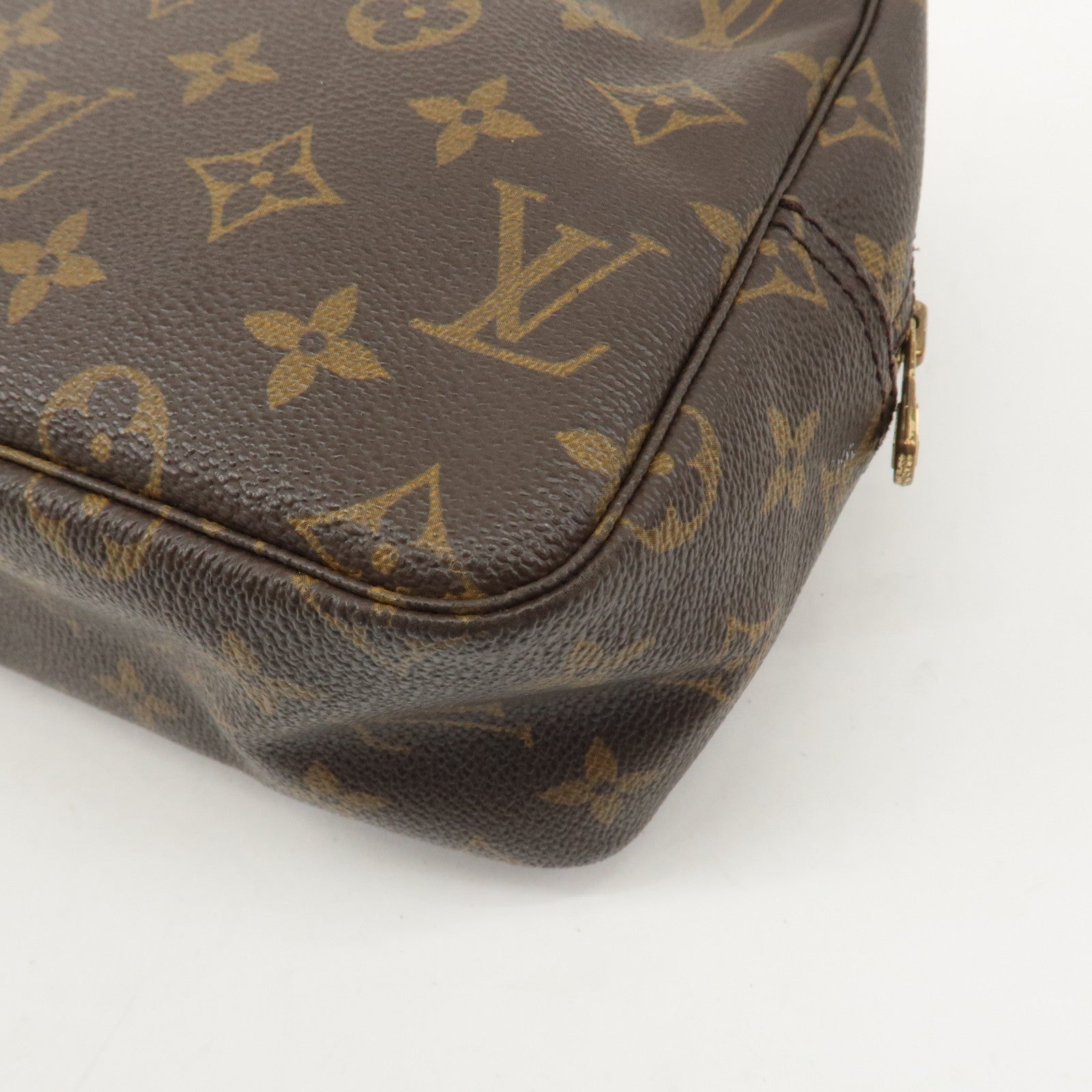 Louis Vuitton Monogram Trousse Toilette 28 Pouch M47522