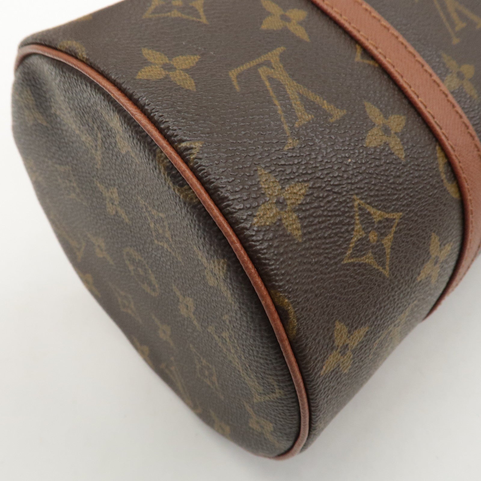 Louis Vuitton Monogram Papillon 30 Hand Bag 
Pouch M51365