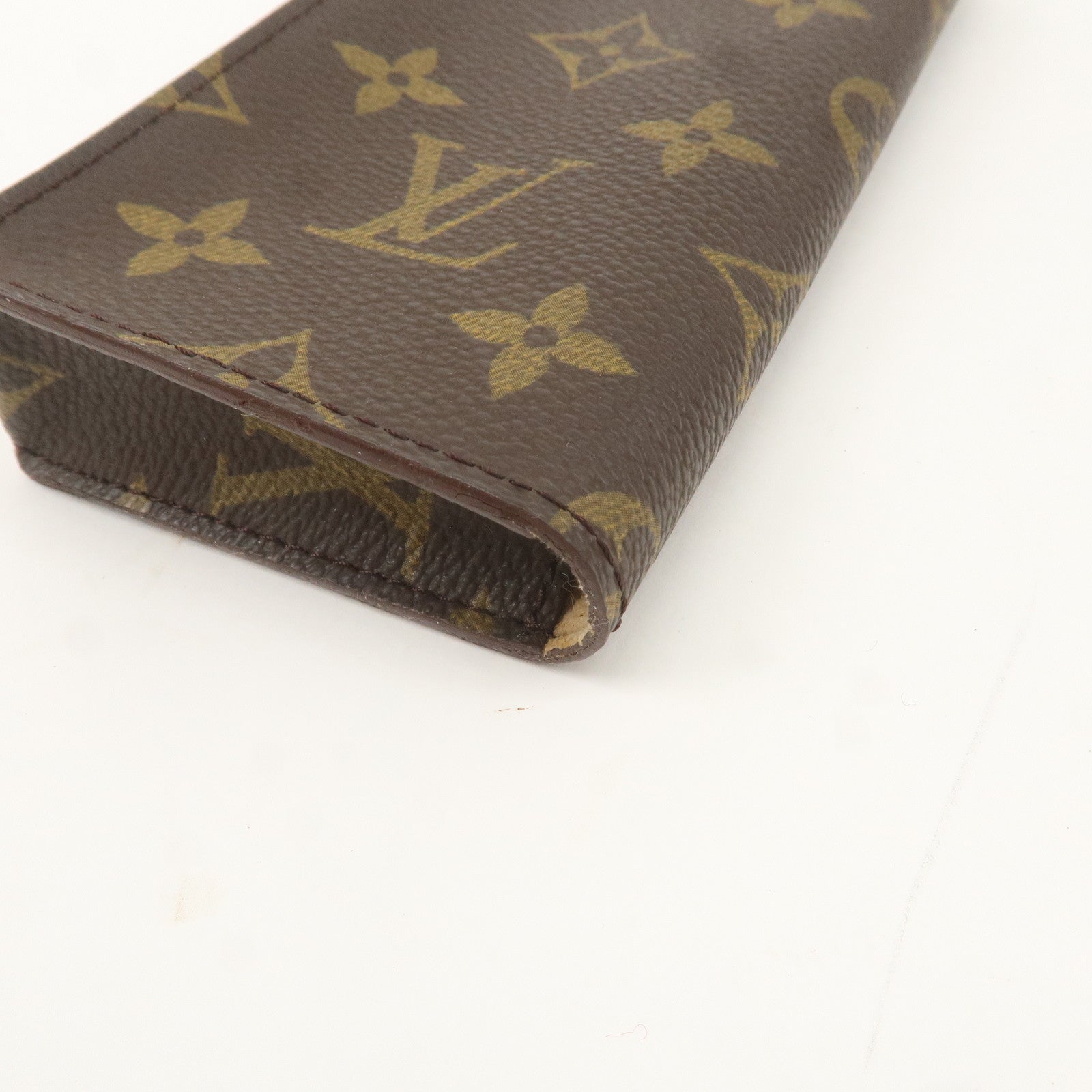 Louis Vuitton Monogram etui a lunettes Glasses Case M62962