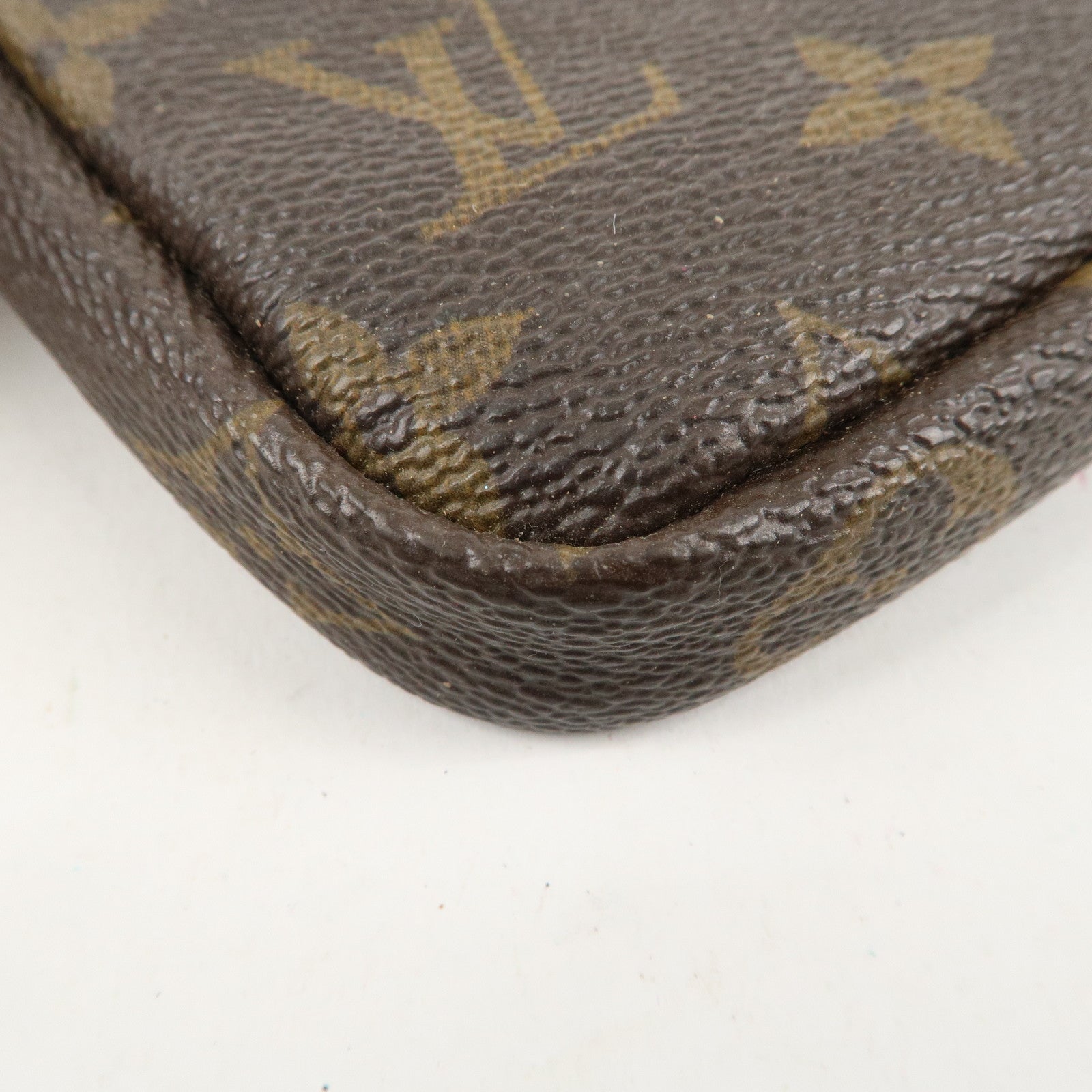 Louis Vuitton Monogram Label Collection Trousse Cles Brown M63800