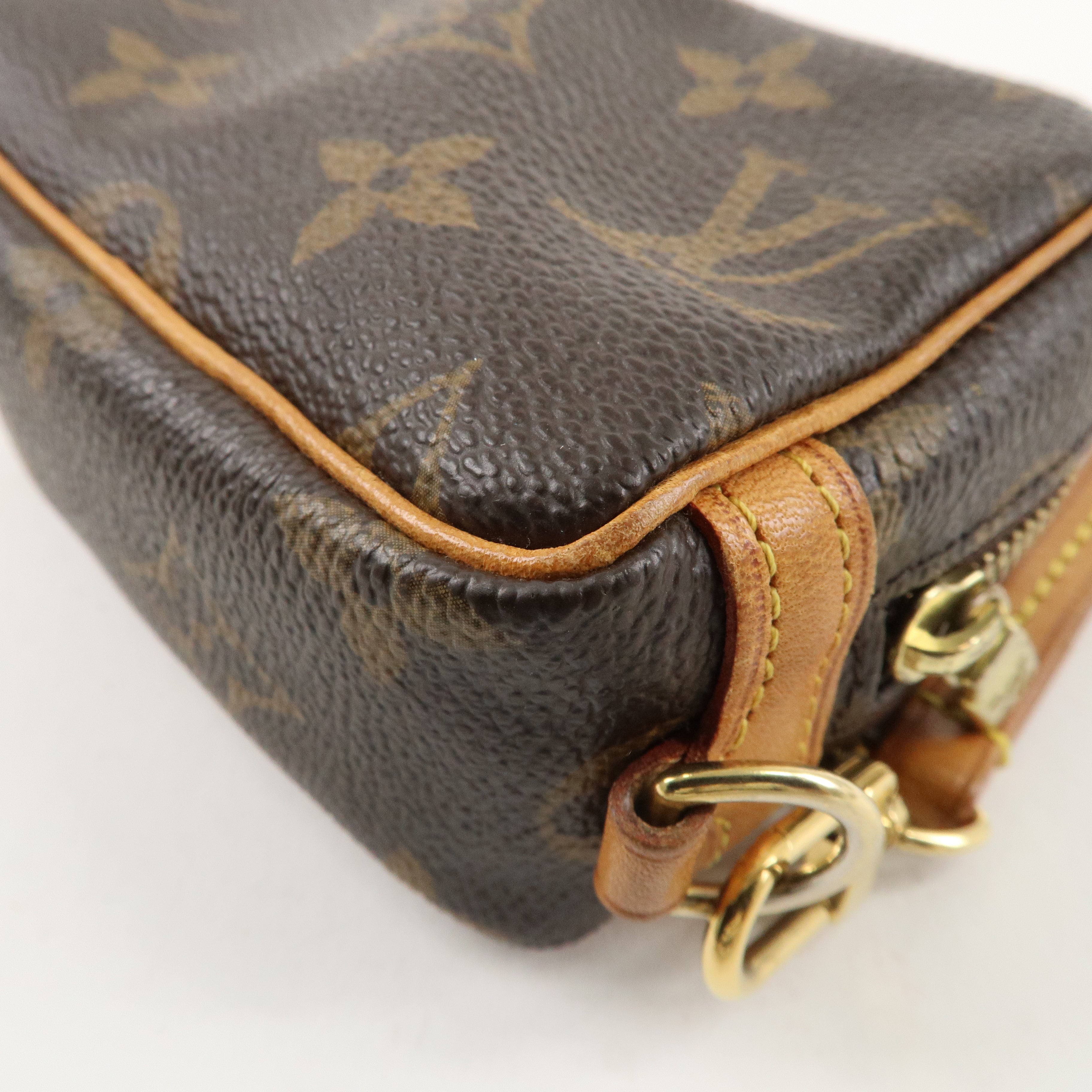 Louis Vuitton Monogram Trousse Wapity Pouch Camera Case M58030