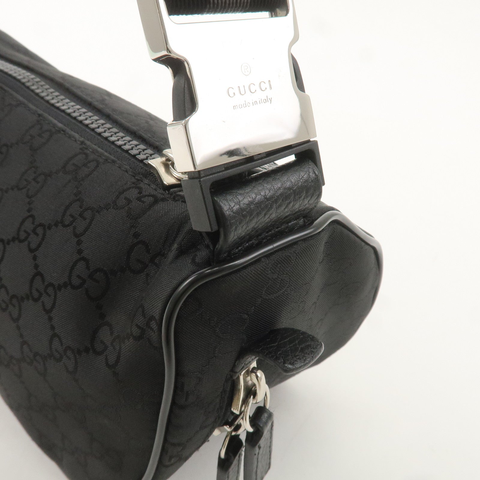 GUCCI Sherry GG Nylon Body Bag Waist Bag Black 449182