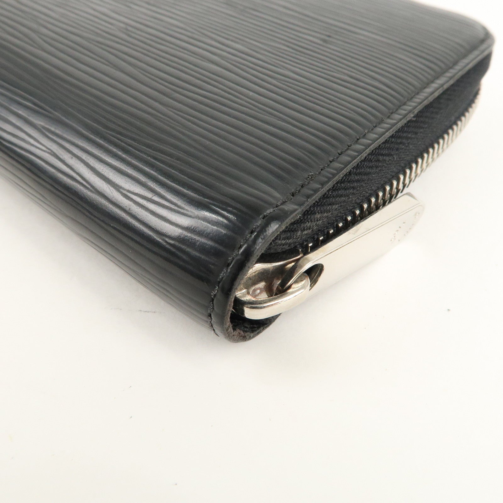 Louis Vuitton Epi Zippy Wallet Zip Round Long Wallet Black M60072