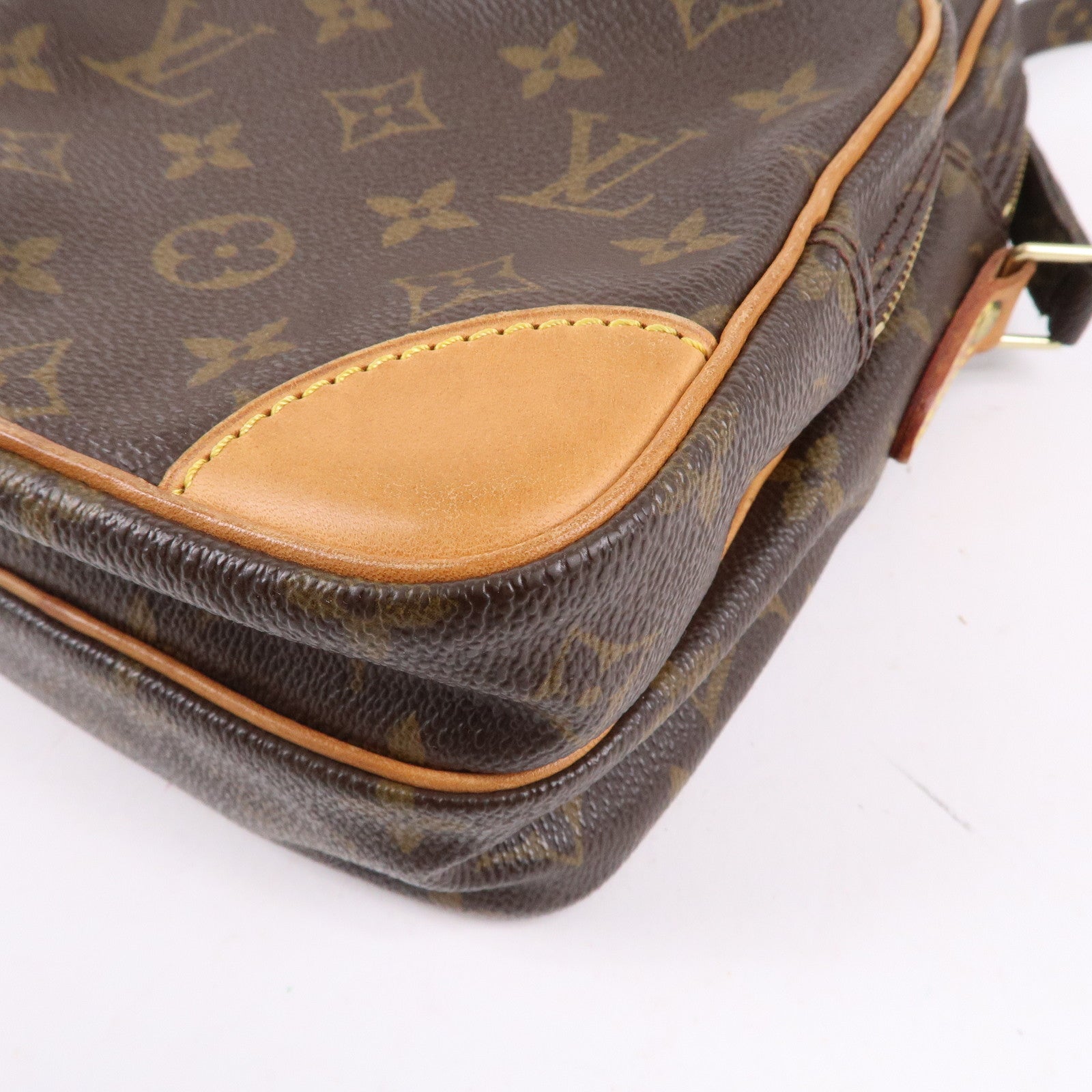 Louis Vuitton Monogram Amazone Shoulder Bag Brown M45236