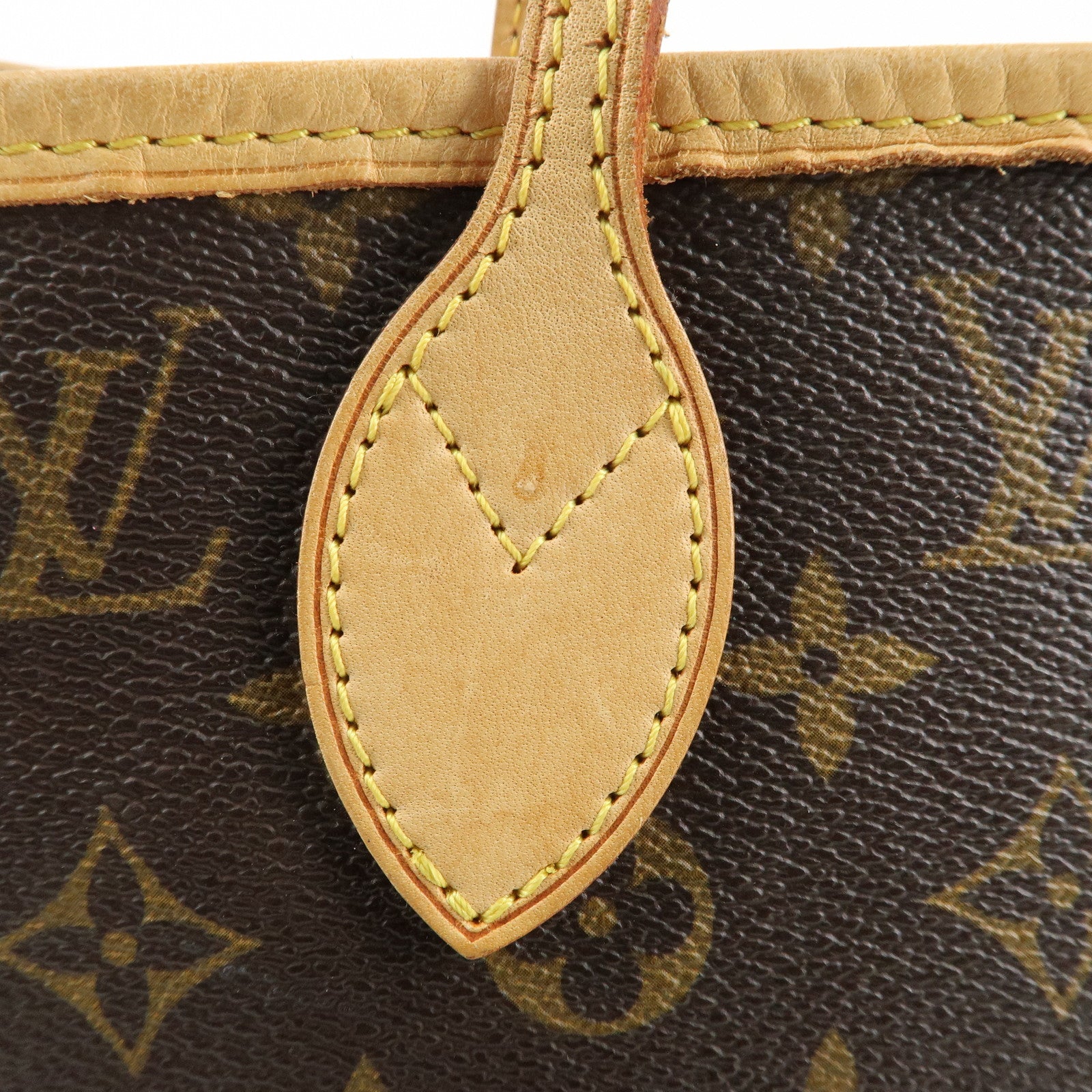 Louis Vuitton Monogram Neverfull MM Tote Bag Brown M40156