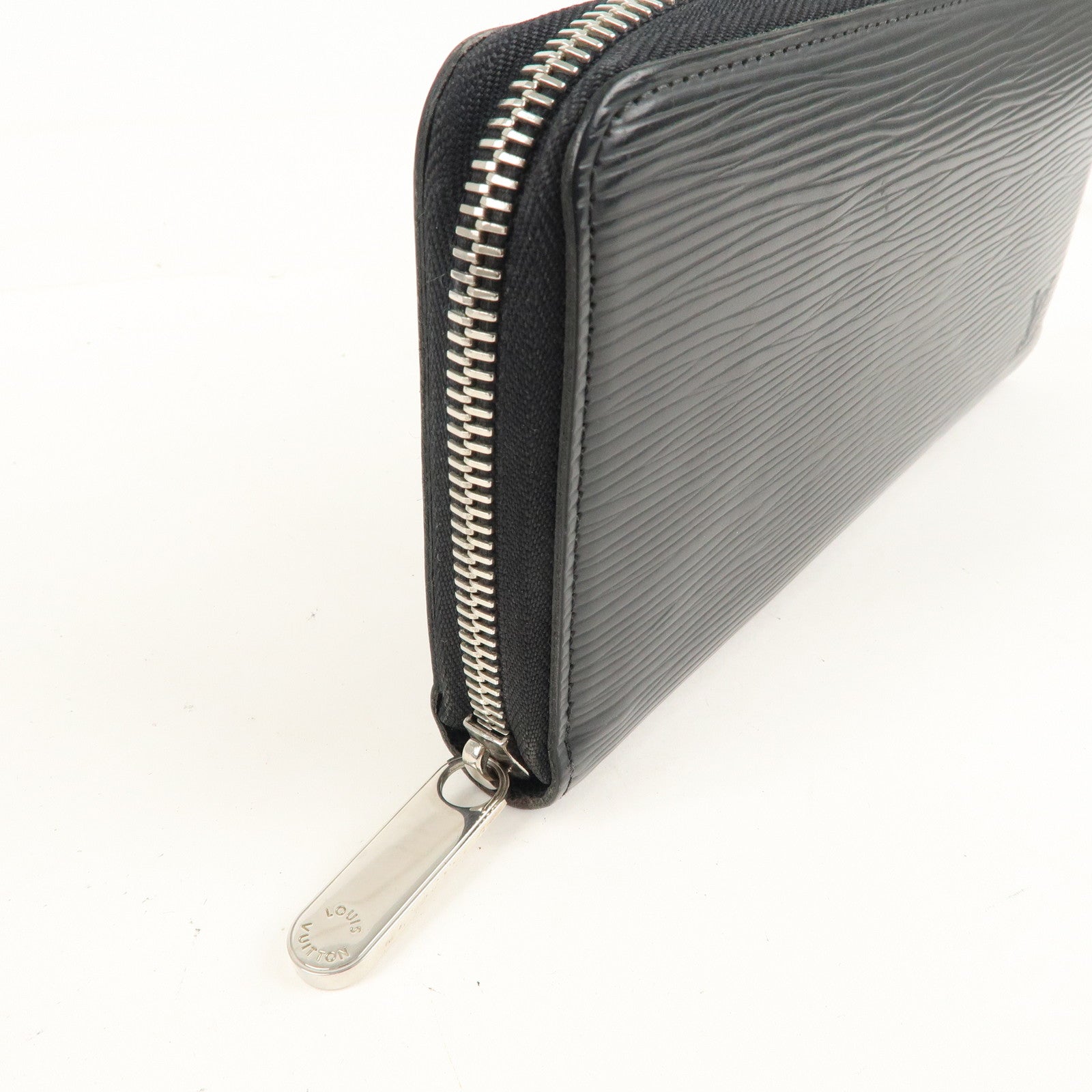 Louis Vuitton Epi Zippy Wallet Zip Round Long Wallet Black M60072