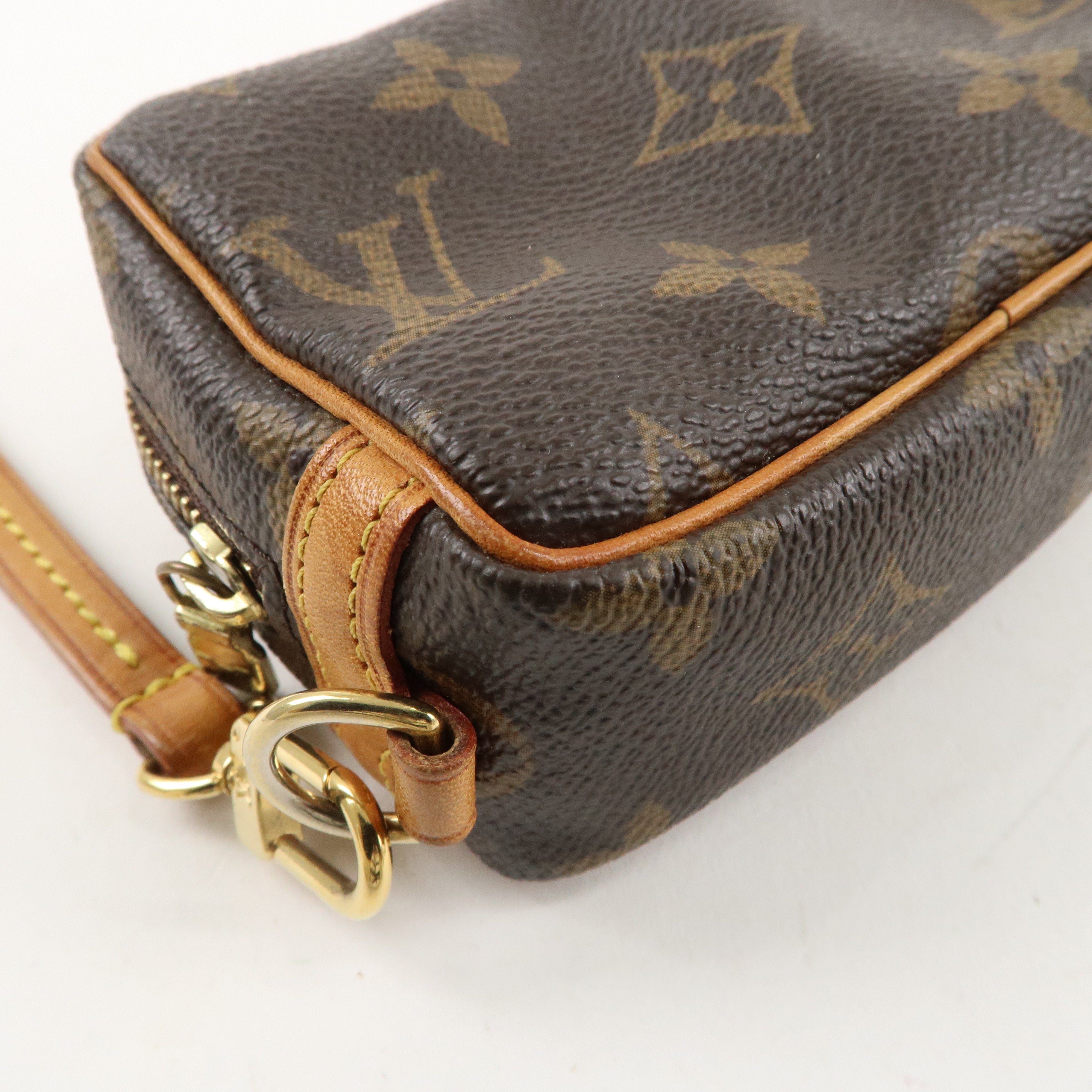 Louis Vuitton Monogram Trousse Wapity Pouch Camera Case M58030