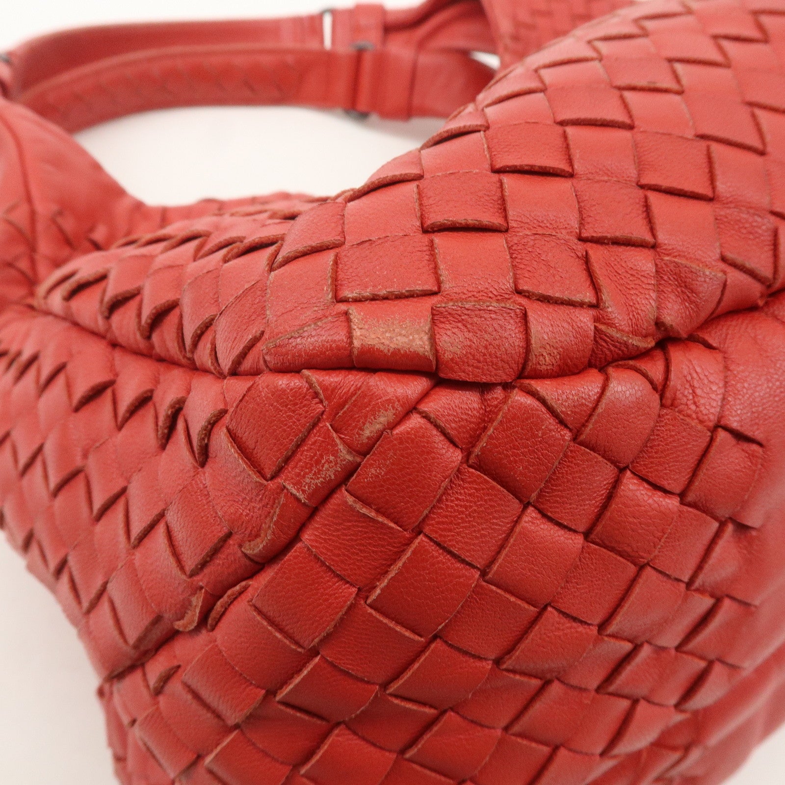 BOTTEGA VENETA Intrecciato Leather Shoulder Bag Red 125787