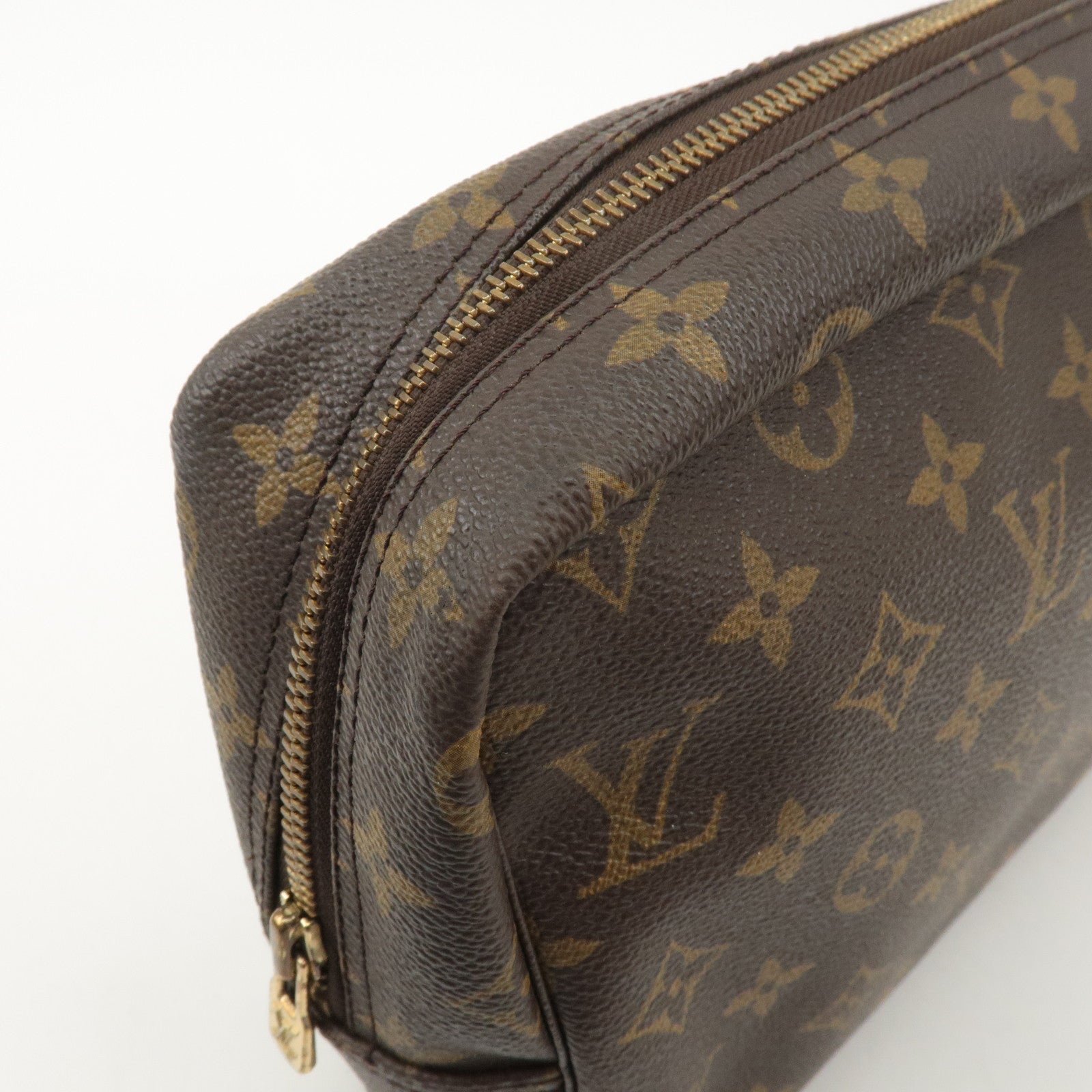 Louis Vuitton Monogram Trousse Toilette 28 Pouch M47522