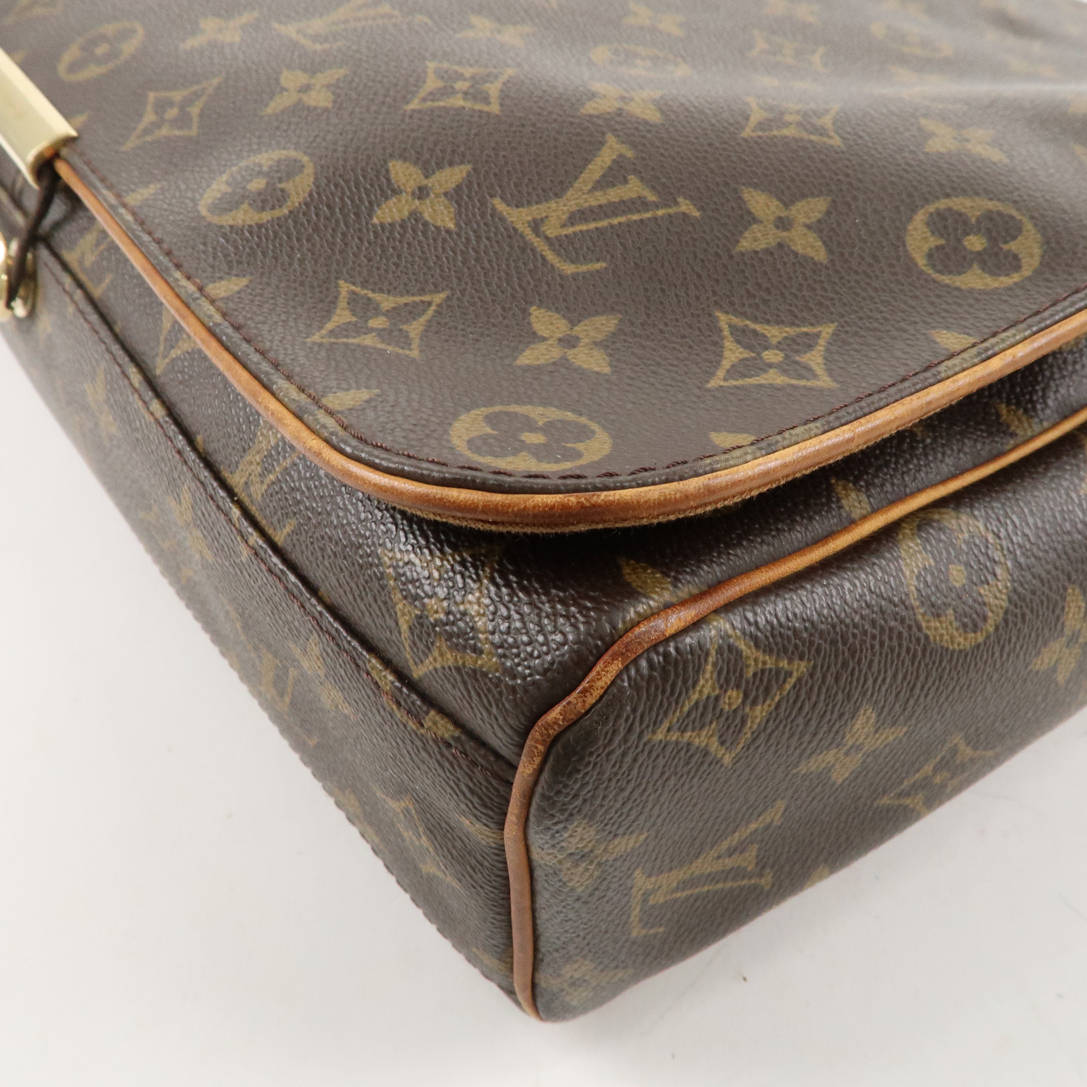 Louis Vuitton Monogram Abbesses Messenger Bag Hand Bag M45257