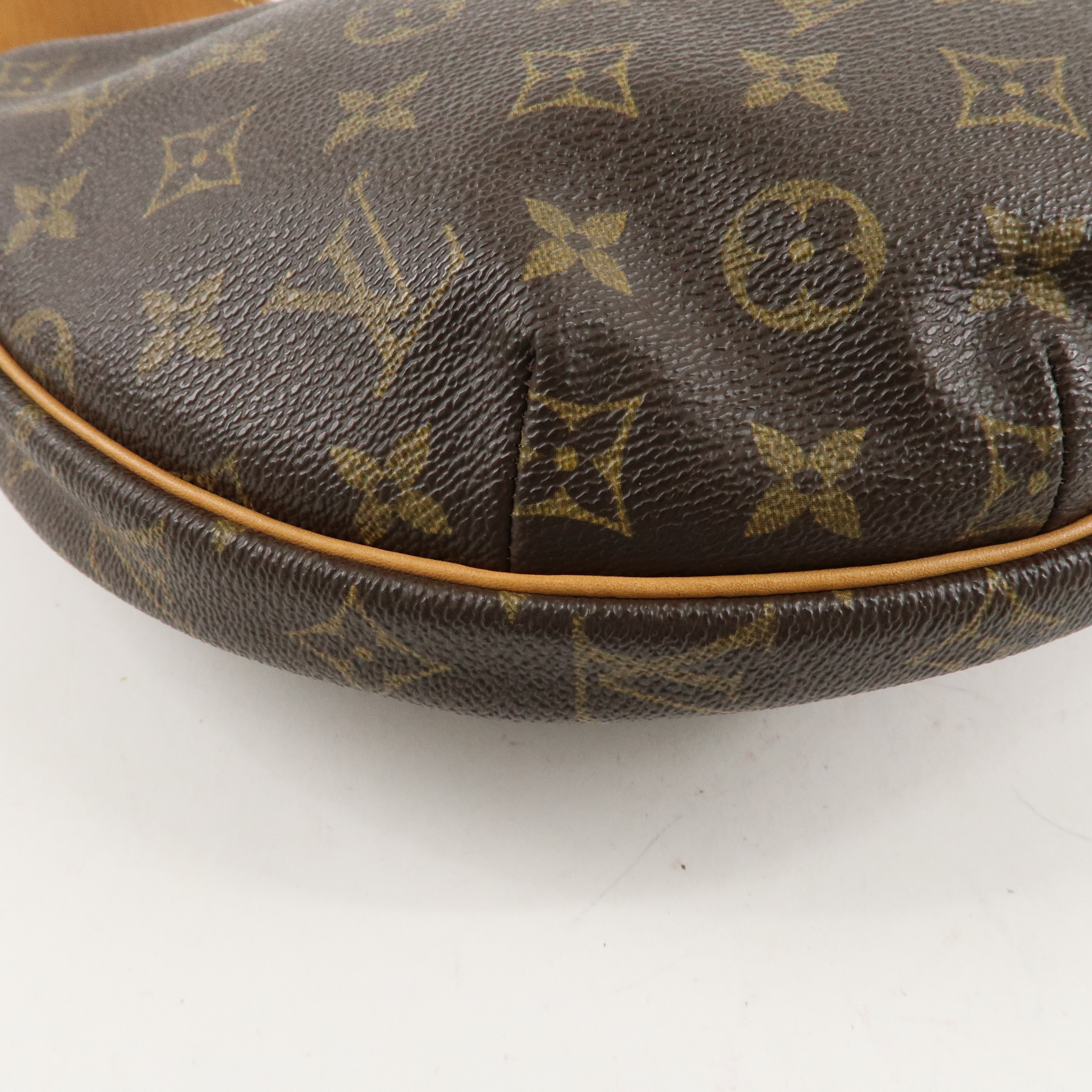 Louis Vuitton Monogram Croissant MM Shoulder Bag Hand Bag M51512