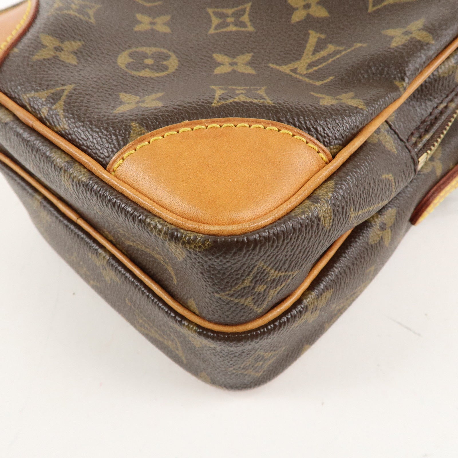 Louis Vuitton Monogram Amazone Shoulder Bag Brown M45236