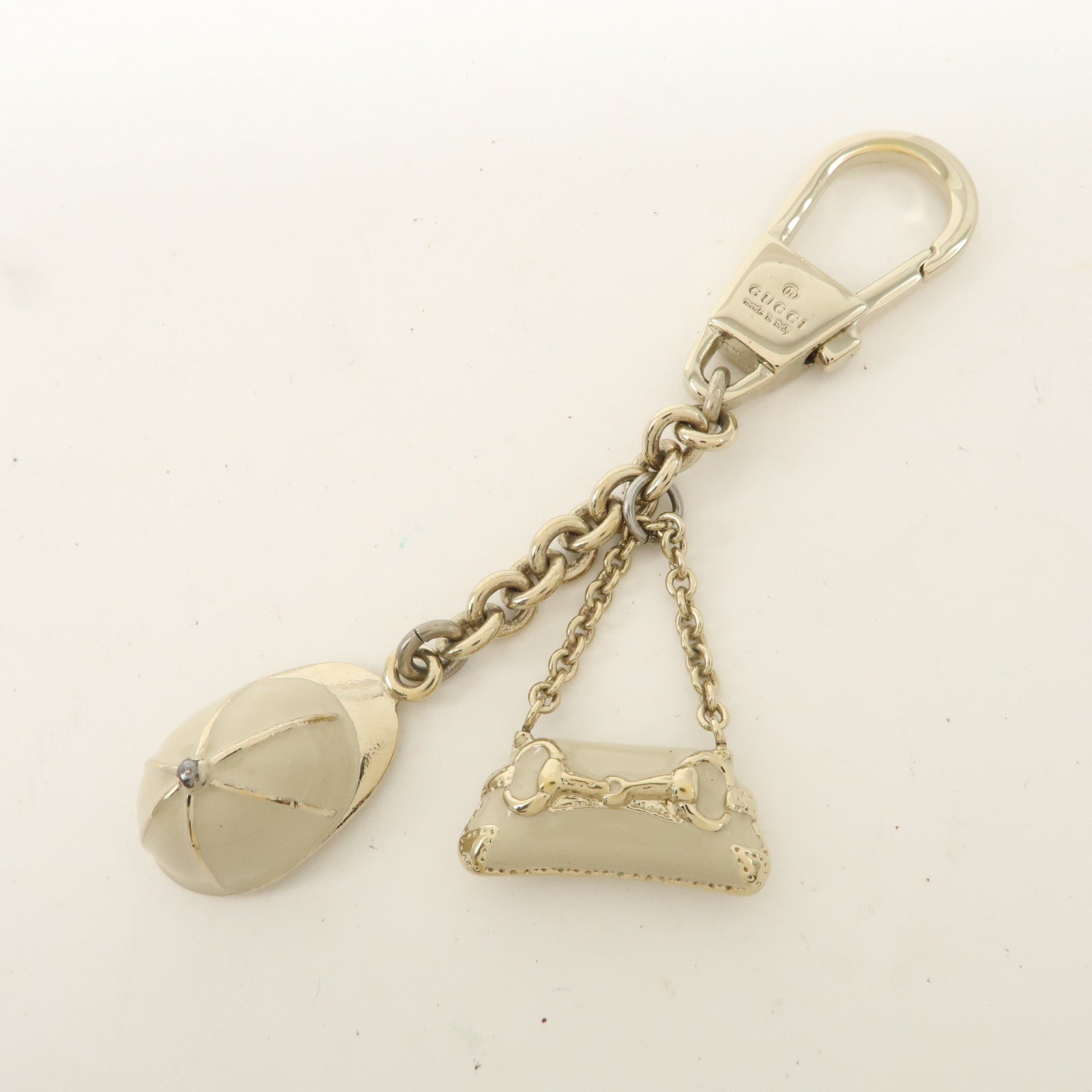 GUCCI Metal Hat 
Bag Design Bag Charm Ivory