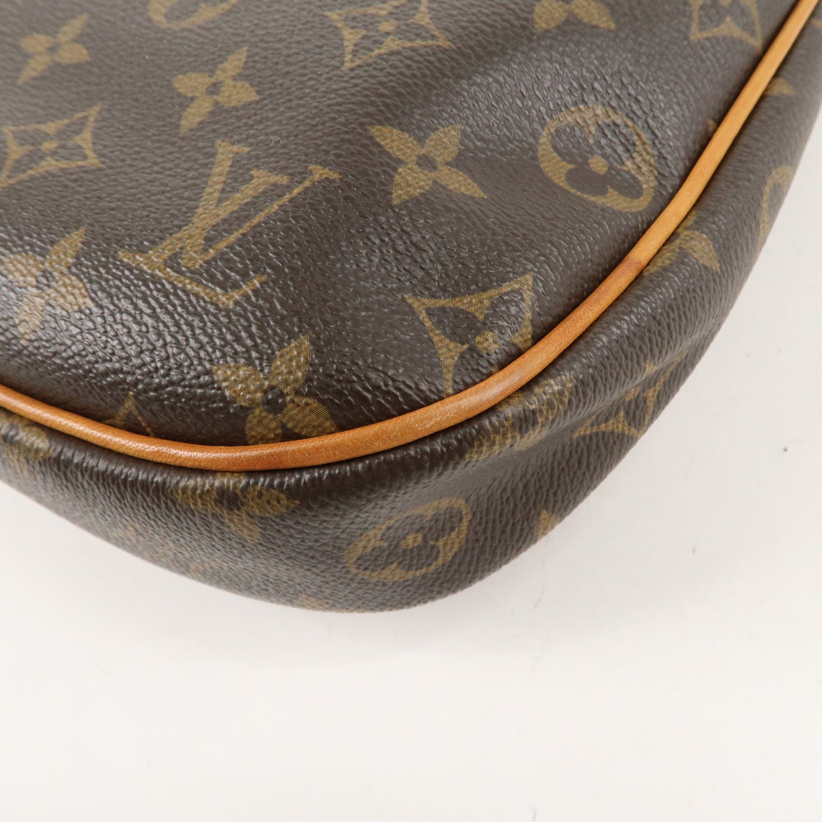 Louis Vuitton Monogram Odeon PM Crossbody Shoulder Bag M56390