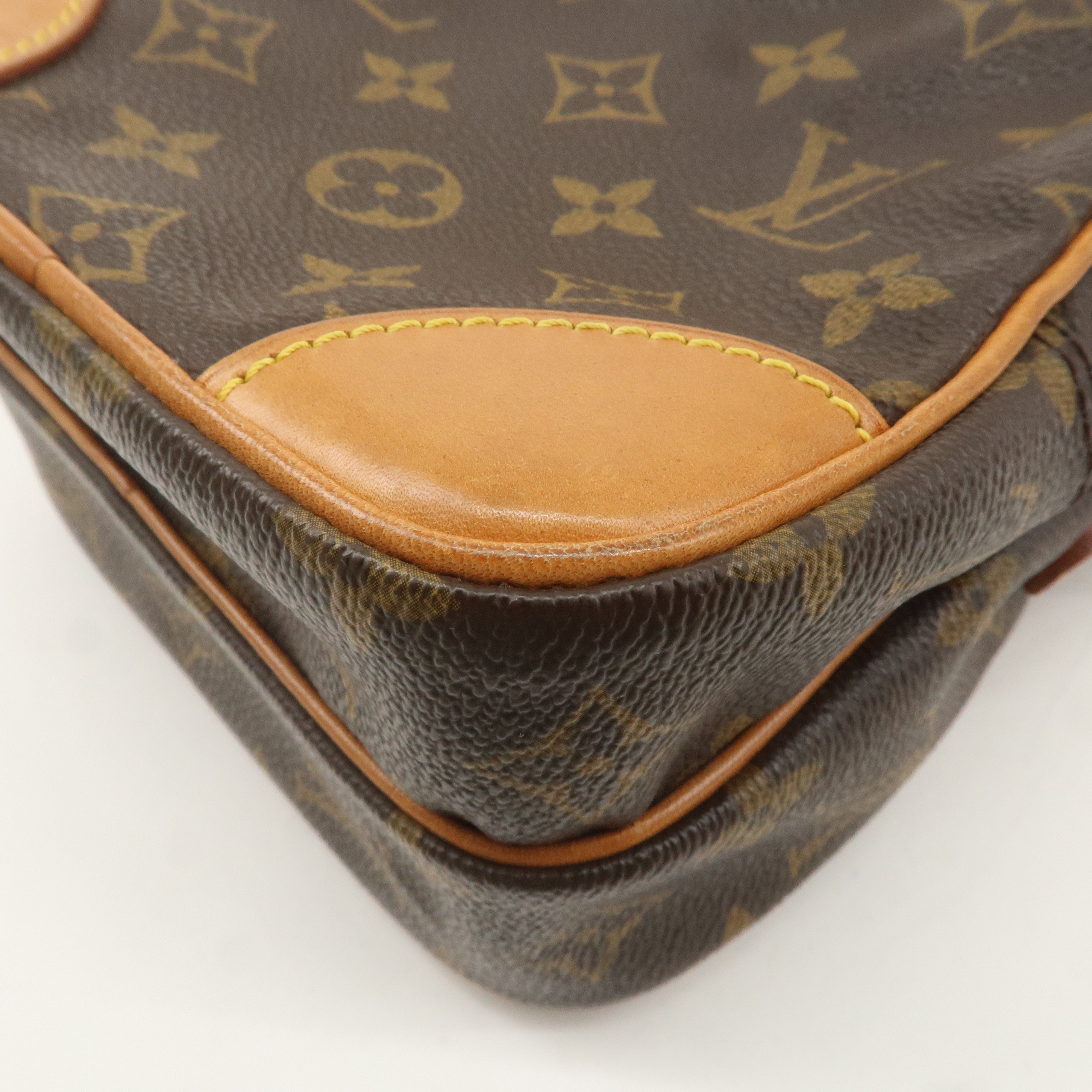 Louis Vuitton Monogram Amazone Shoulder Bag Brown M45236