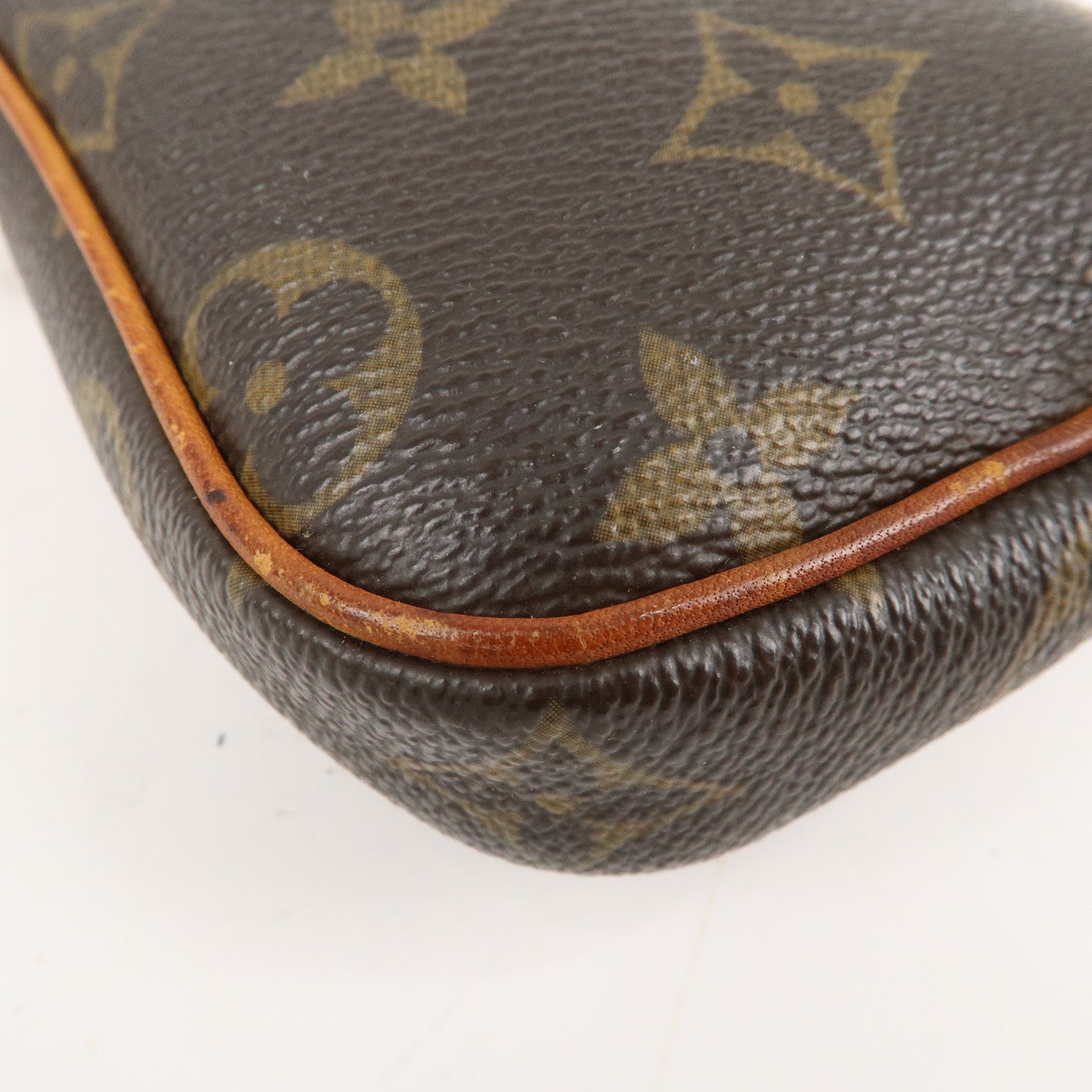 Louis Vuitton Monogram Pochette Cancun Shoulder Bag M60018