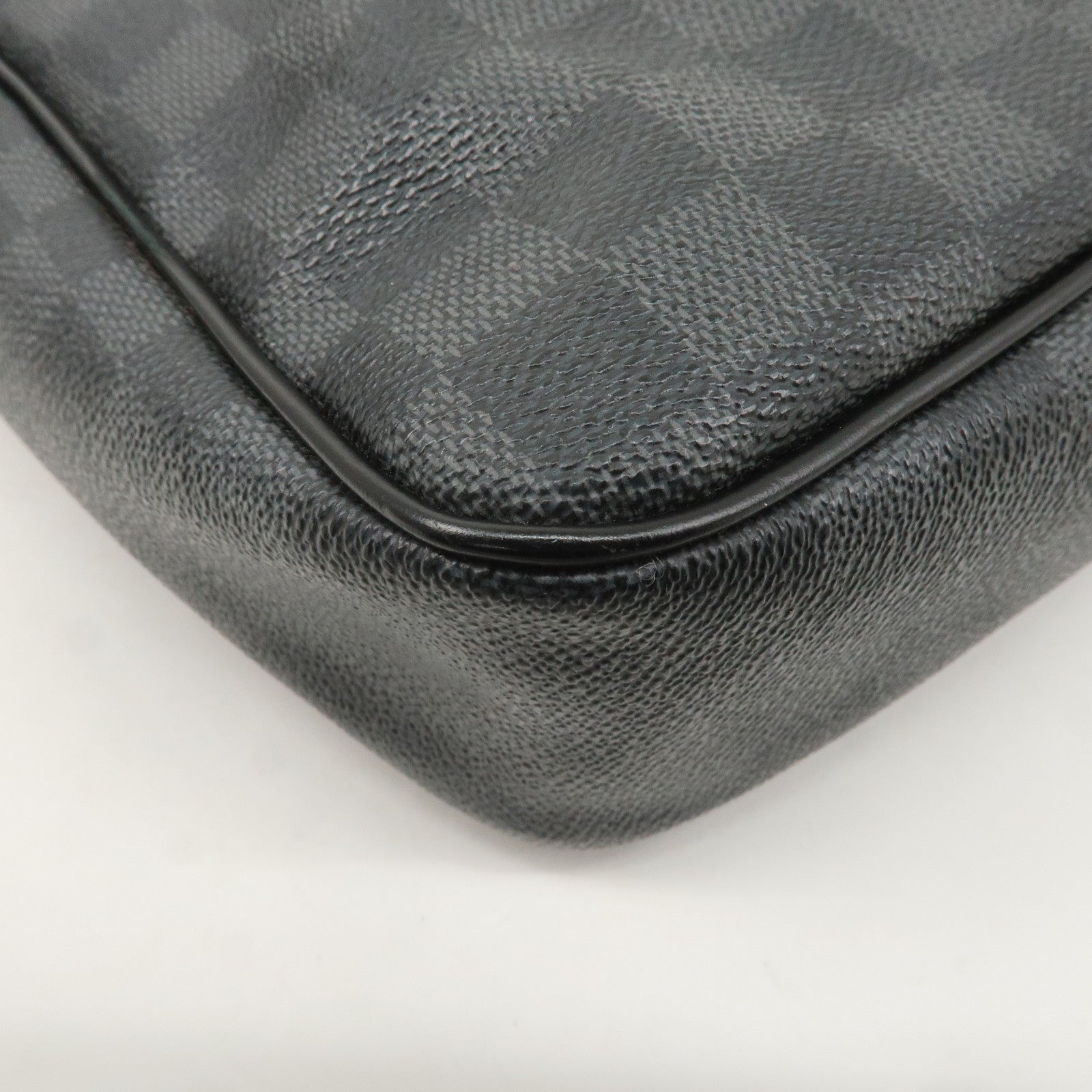 Louis Vuitton Damier Graphit Daniel MM Shoulder Bag N58029