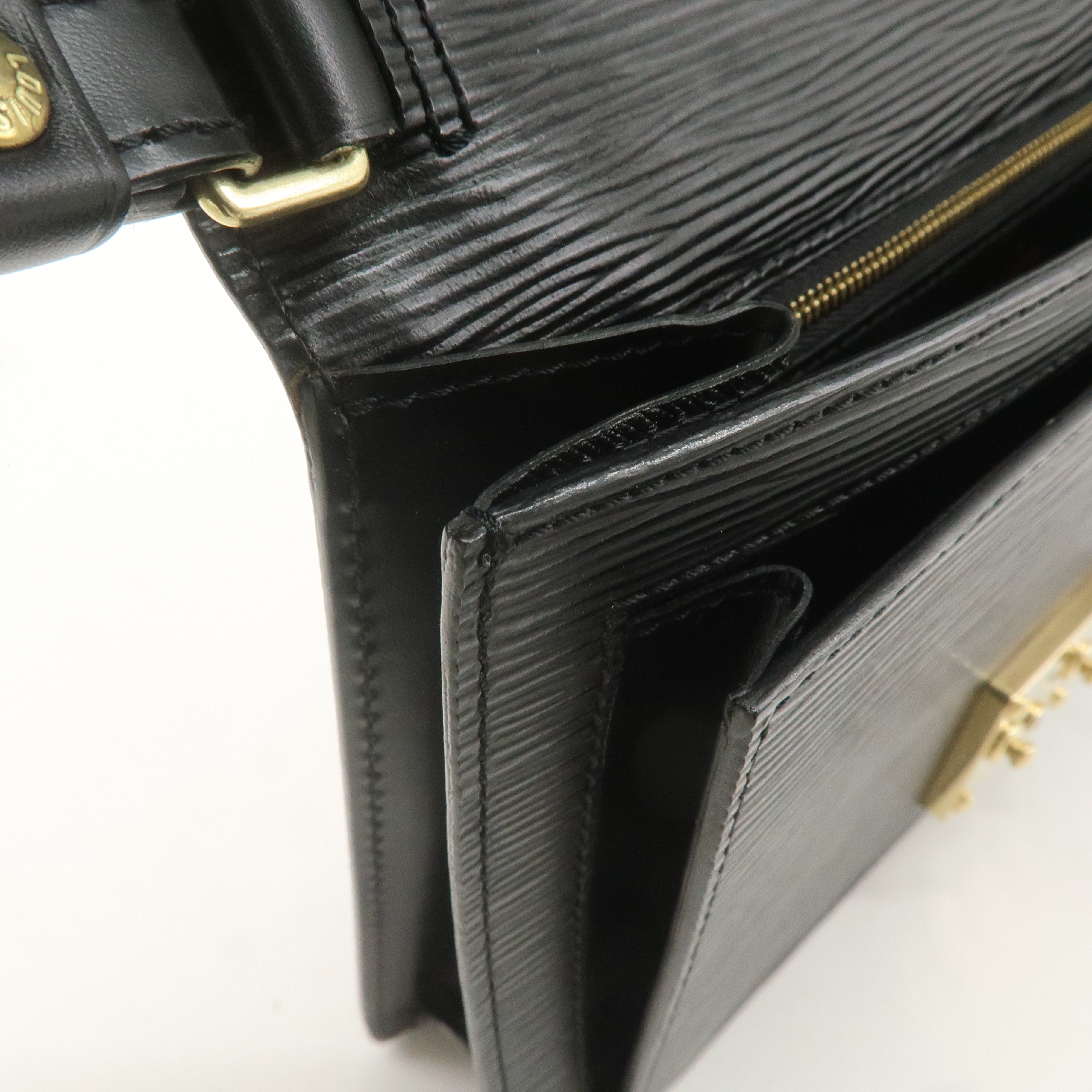 Louis Vuitton Epi Sellier Dragonne Clutch Bag Noir Black M52612