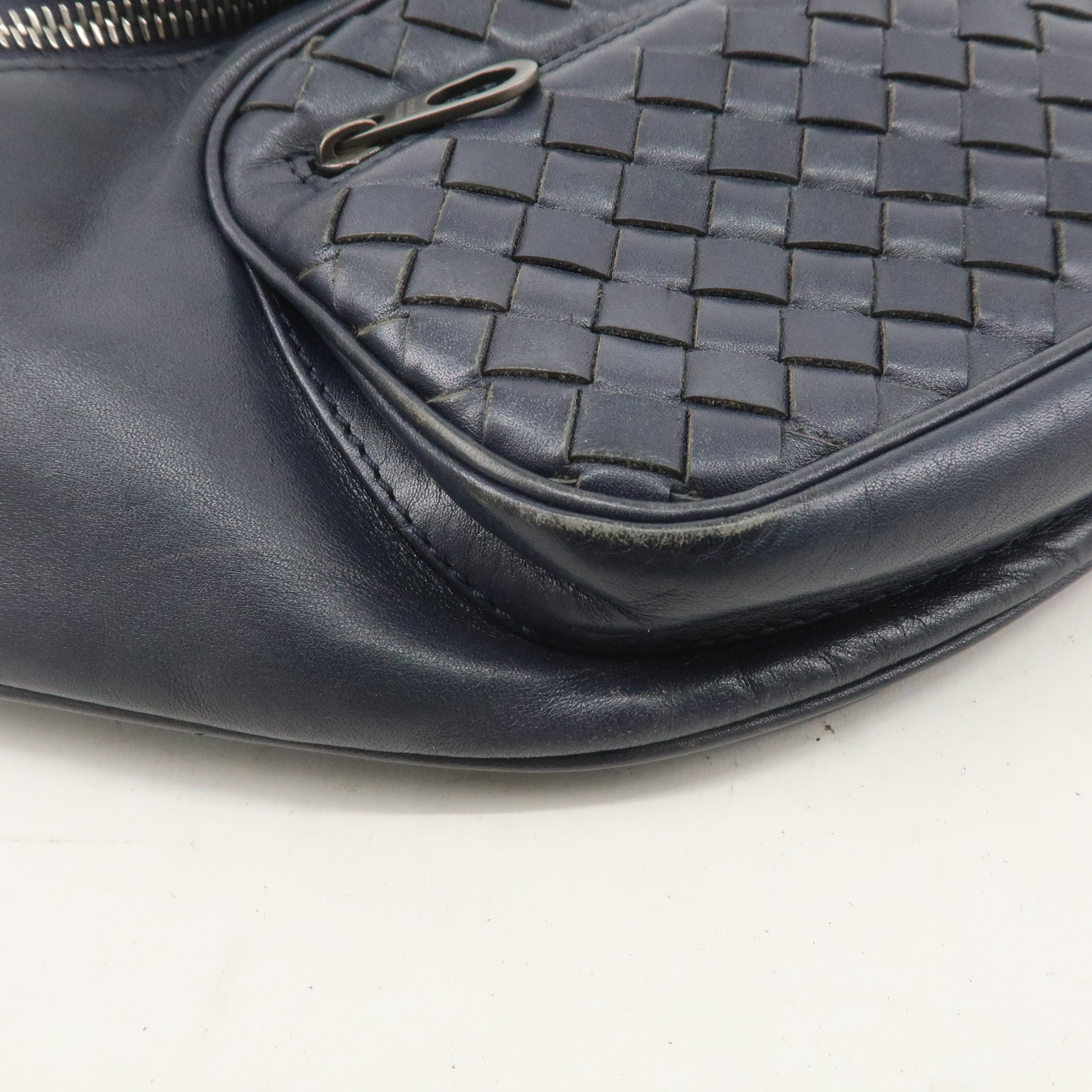 BOTTEGA VENTETA Intrecciato Leather Waist Bag Navy 22310