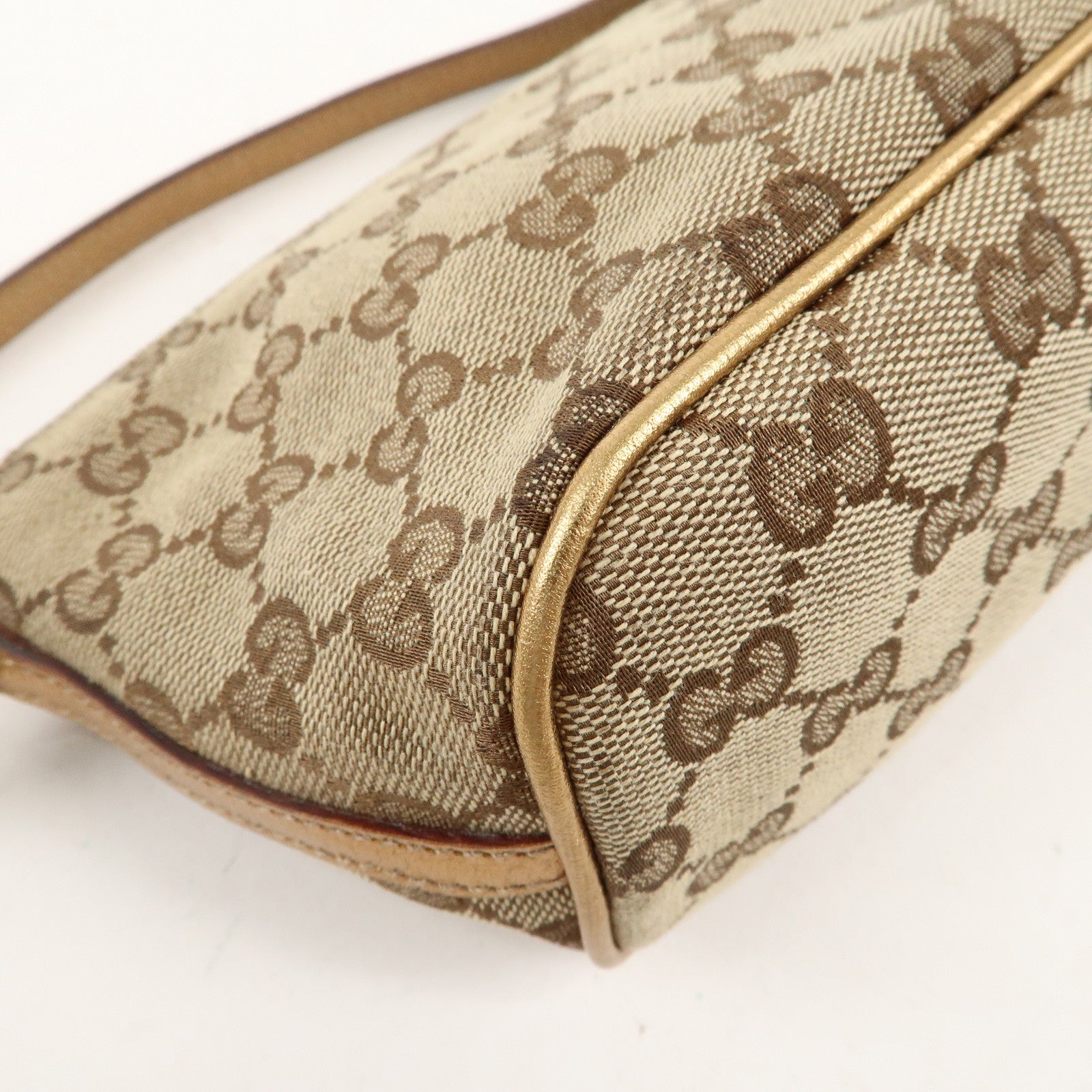 GUCCI Boat Bag GG Canvas Leather Hand Bag Pouch Beige Gold 7198