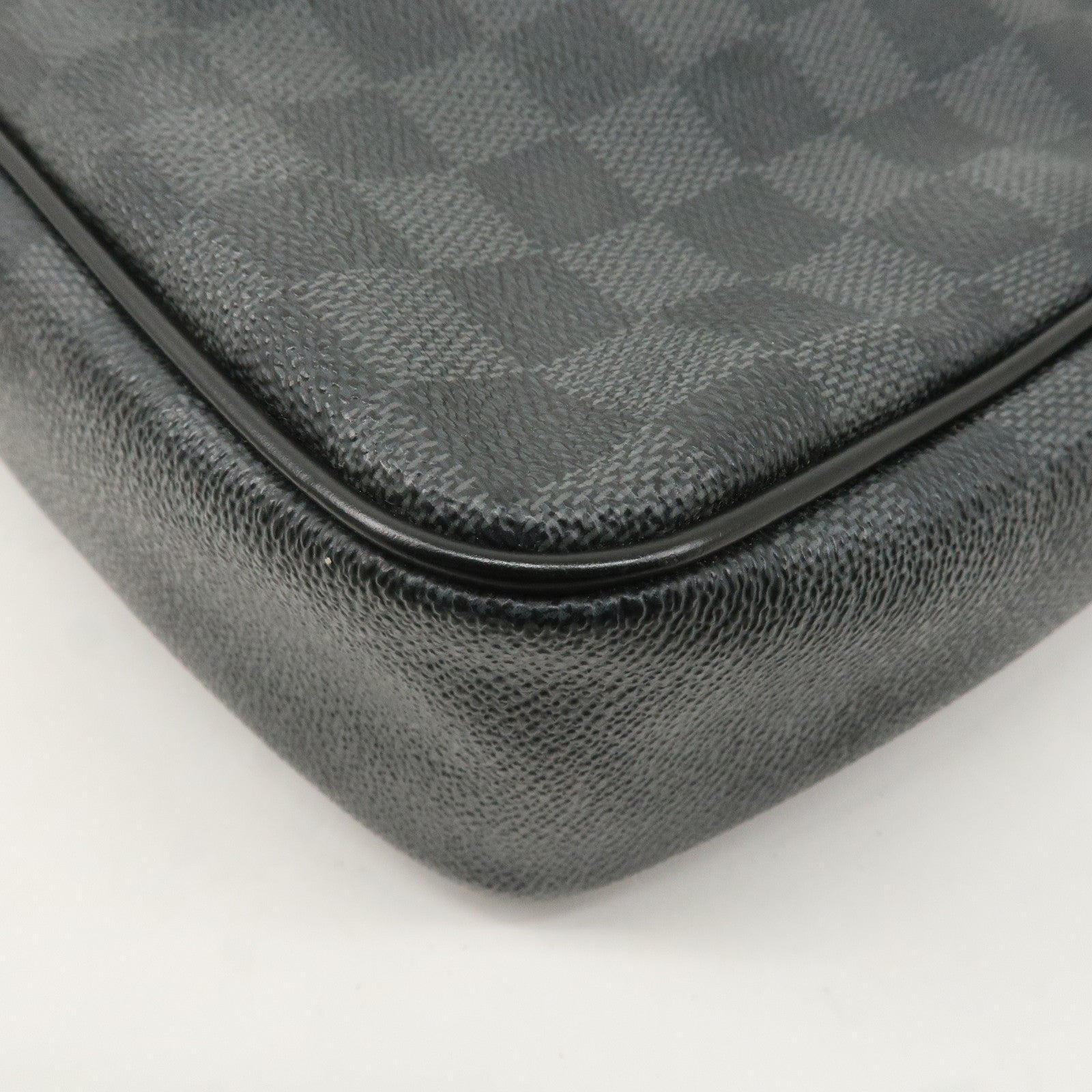 Louis Vuitton Damier Graphit Daniel MM Shoulder Bag N58029