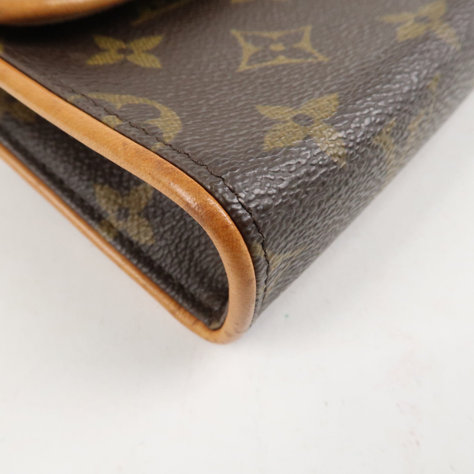 Louis Vuitton Monogram Pochette Florentine Waist Bag SizeXS M51855