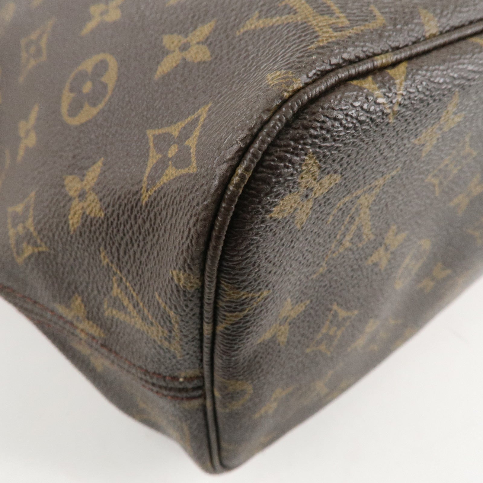 Louis Vuitton Monogram Neverfull MM Tote Bag Brown M40156