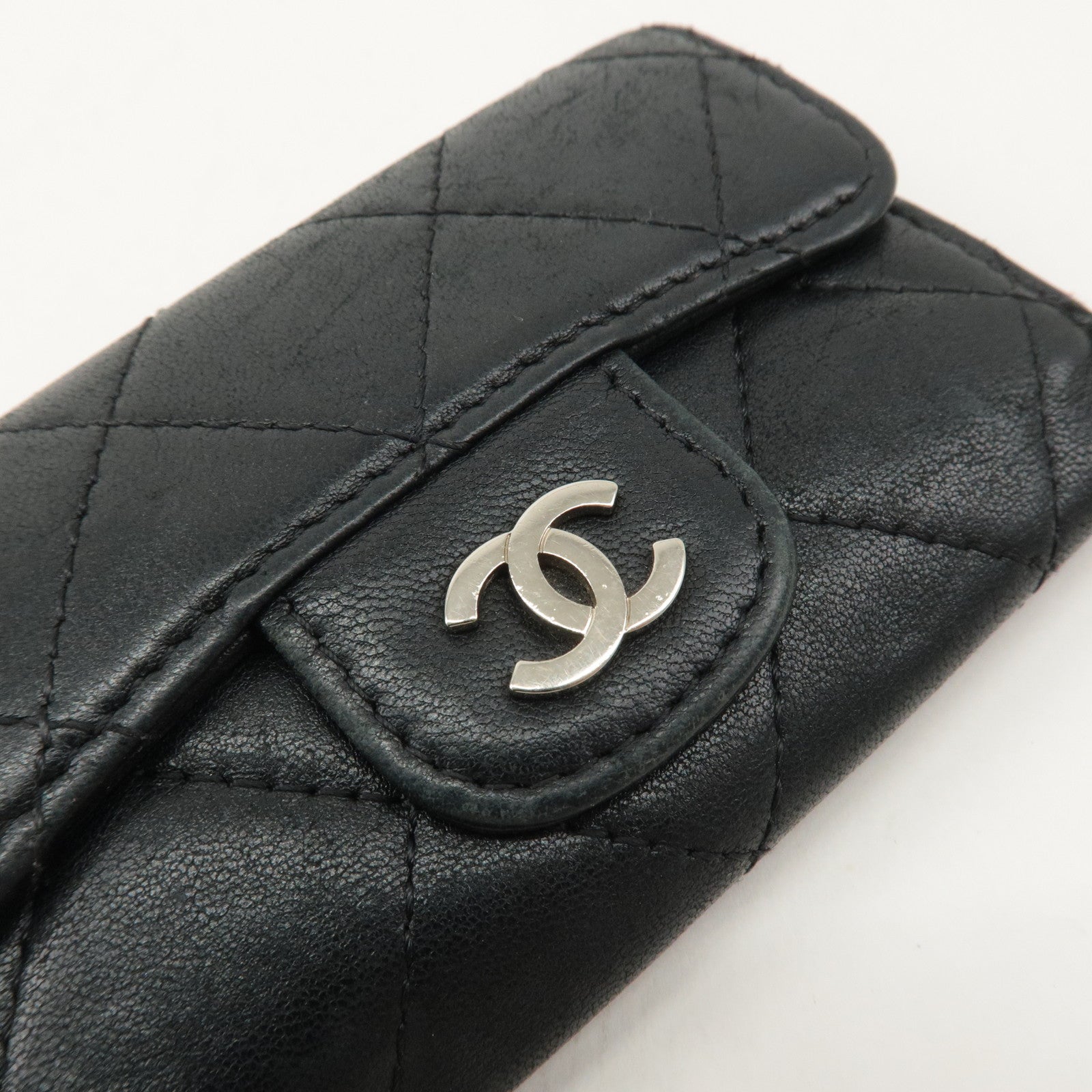 CHANEL Matelasse Lamb Skin 6 Rings Key Case Black A31503