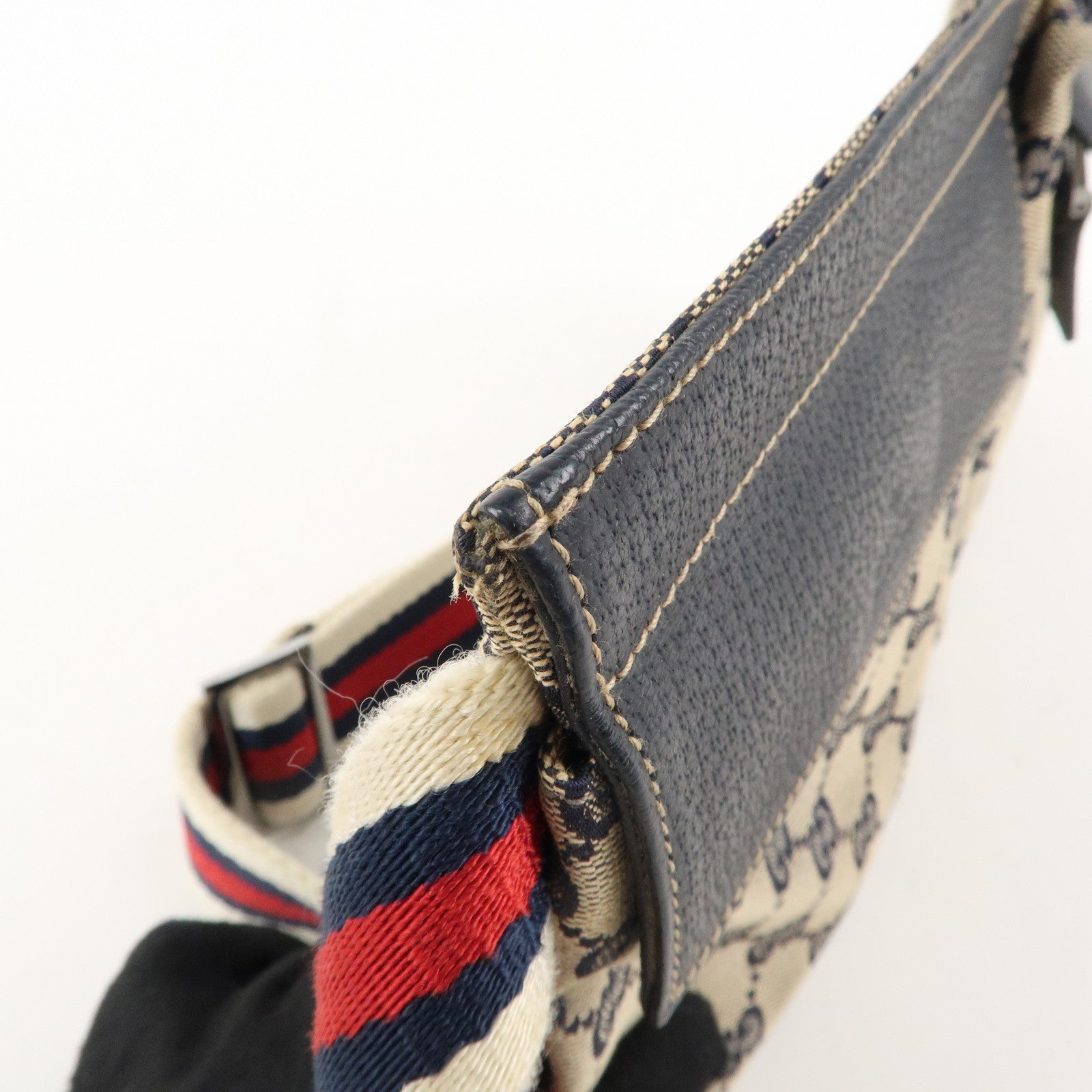 GUCCI Sherry GG Canvas Leather Waist Bag Beige Navy 28566