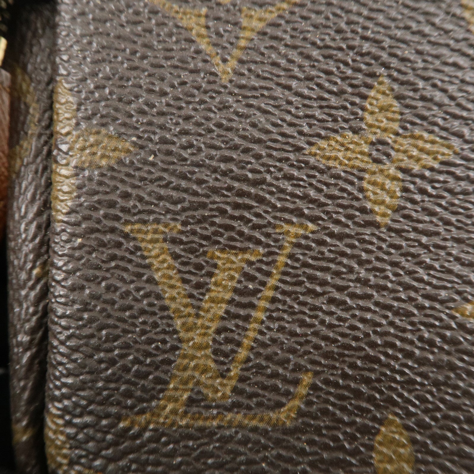 Louis Vuitton Monogram Label Collection Trousse Cles Brown M63800