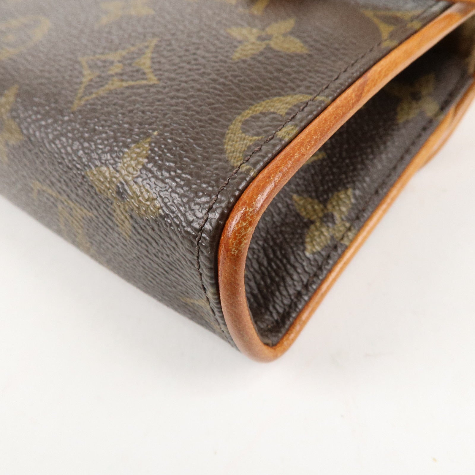 Louis Vuitton Monogram Pochette Florentine Waist Bag SizeXS M51855