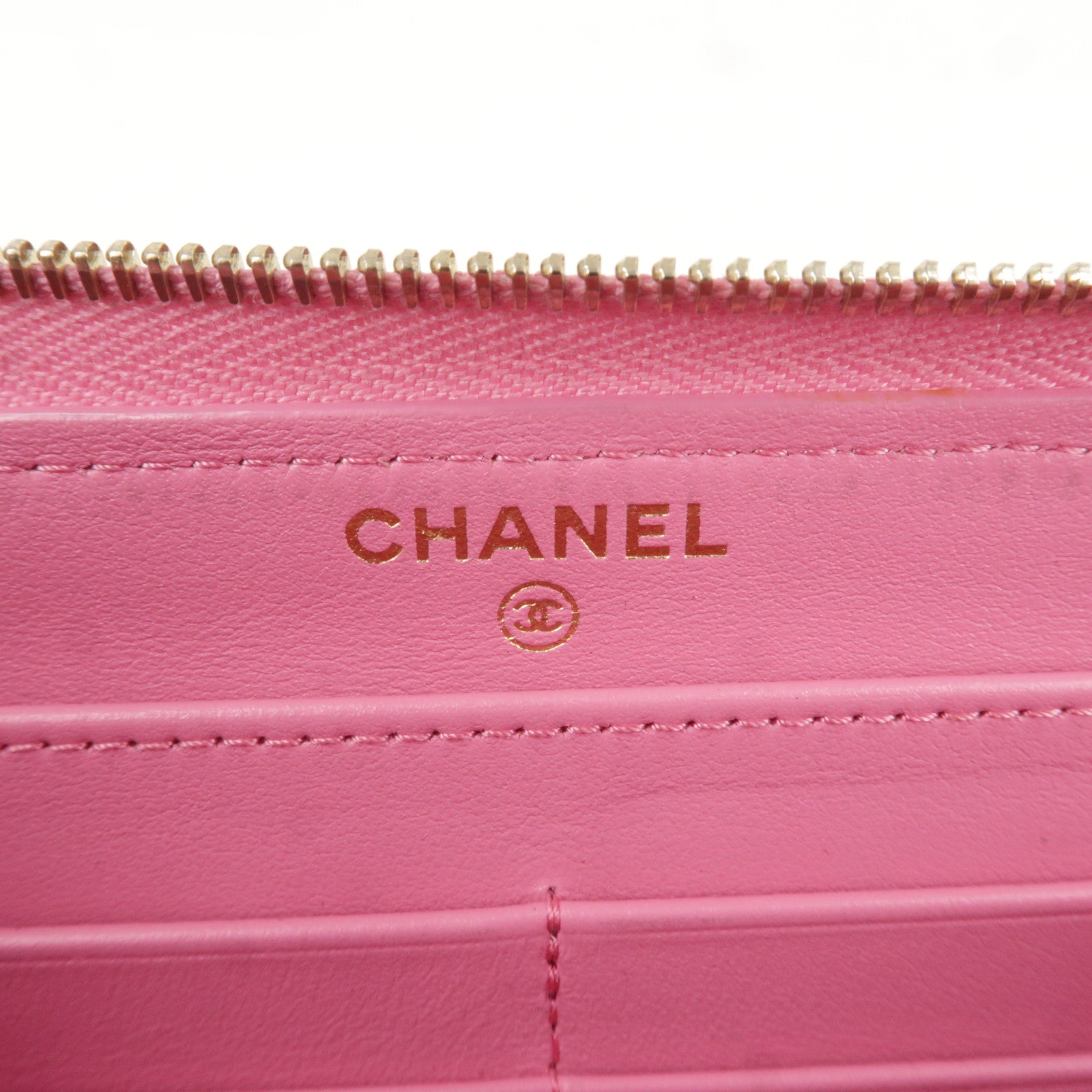 CHANEL Matelasse Caviar Skin Round Zippy Long Wallet Pink AP0242