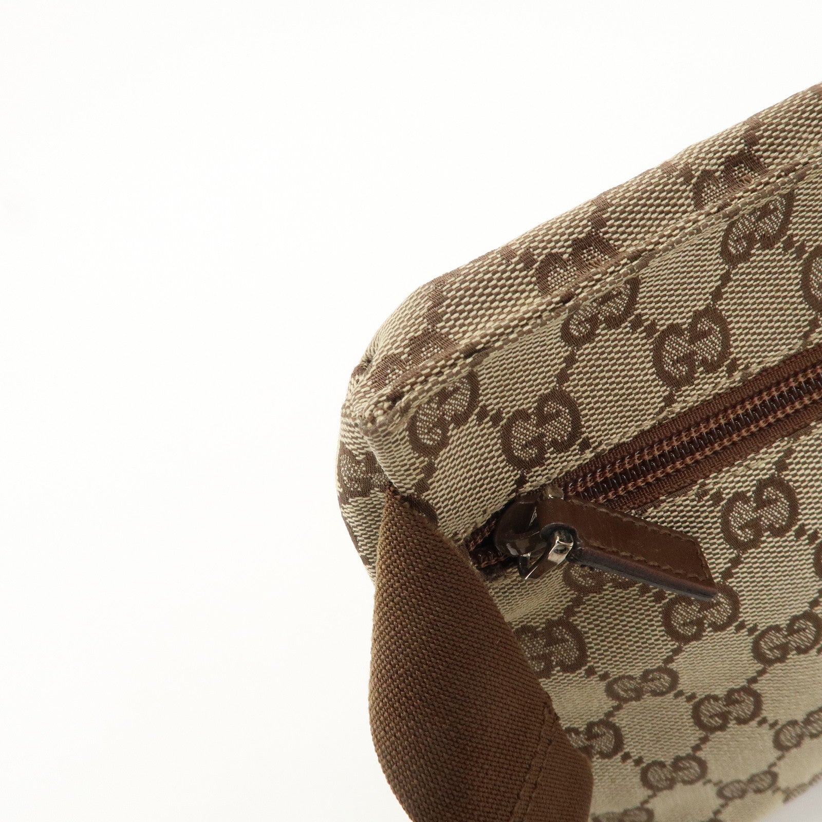 GUCCI GG Canvas Leather Waist Bag Waist Pouch Beige Brown 28566