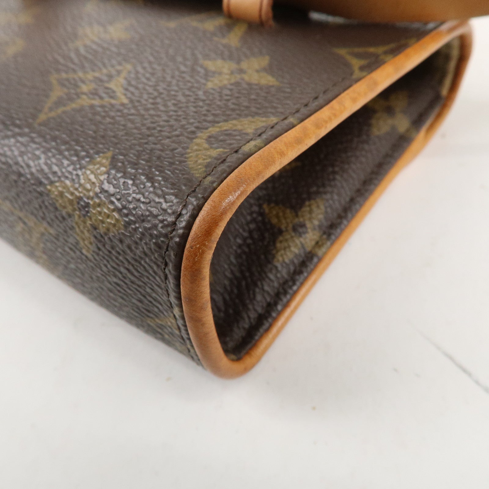 Louis Vuitton Monogram Pochette Florentine Waist Bag SizeXS M51855