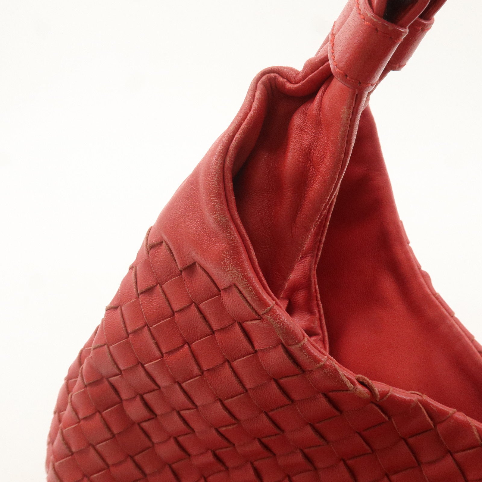 BOTTEGA VENETA Intrecciato Leather Shoulder Bag Red 125787