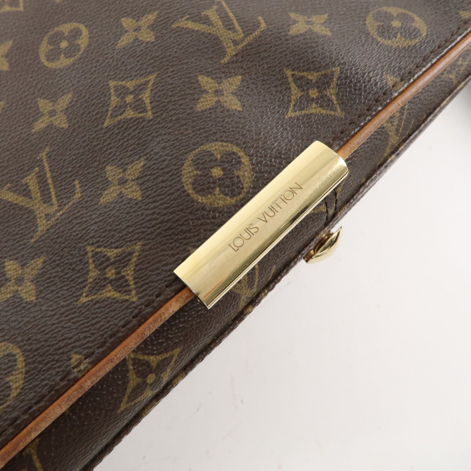 Louis Vuitton Monogram Abbesses Messenger Bag Shoulder Bag M45257