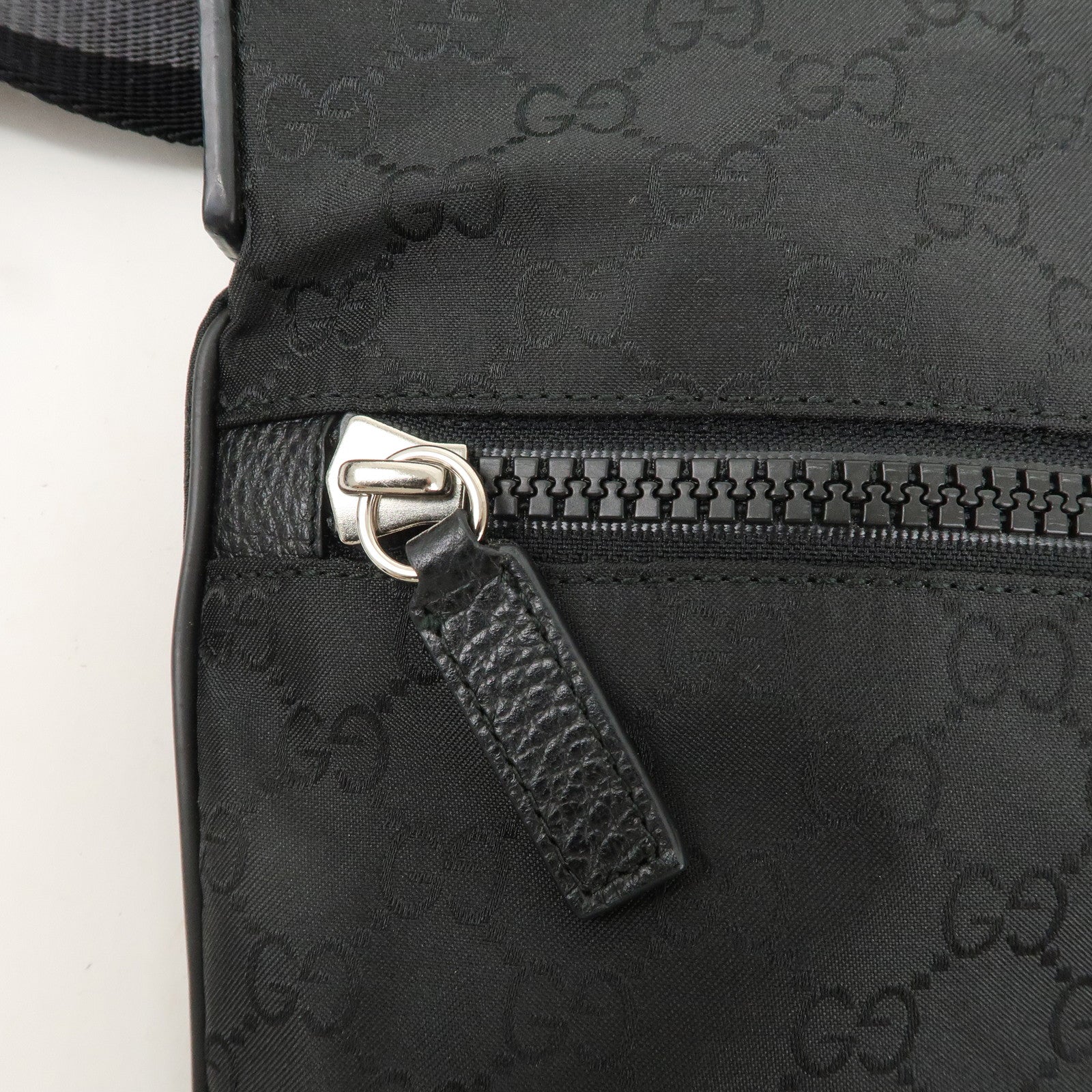 GUCCI Sherry GG Nylon Leather Shoulder Bag Black Gray 449185