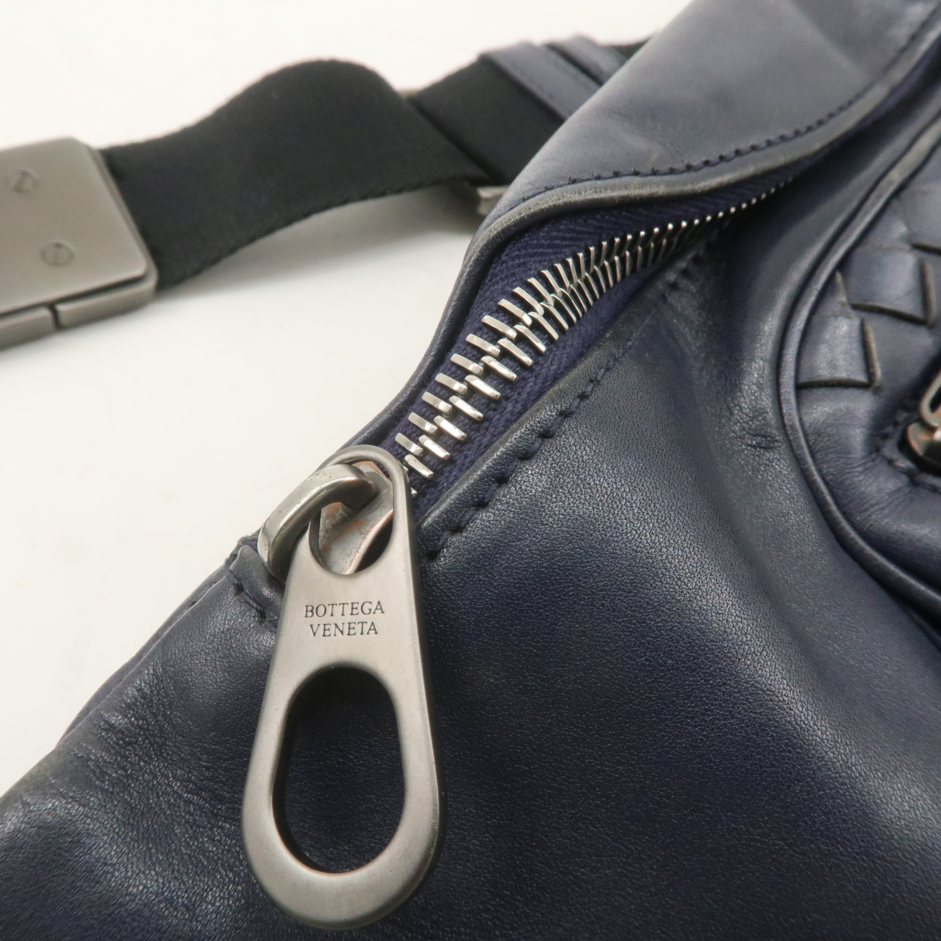 BOTTEGA VENTETA Intrecciato Leather Waist Bag Navy 22310