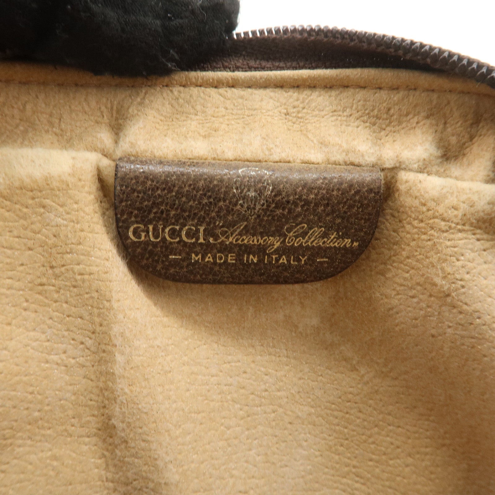 GUCCI Old Gucci Sherry GG Plus Leather Shoulder Bag Beige 010.378