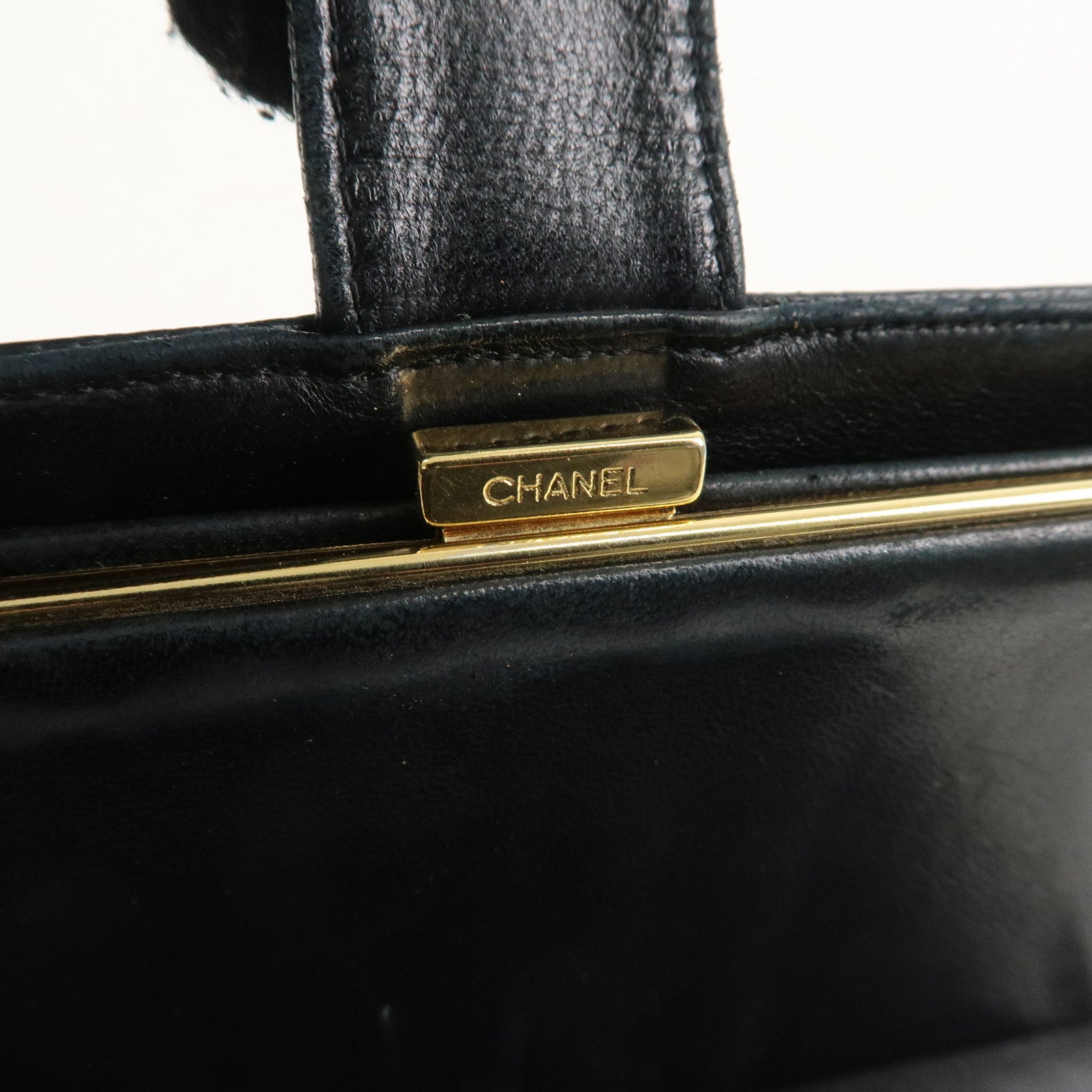 CHANEL Caviar Skin Coco Mark Bi-Fold Long Wallet Black A13498