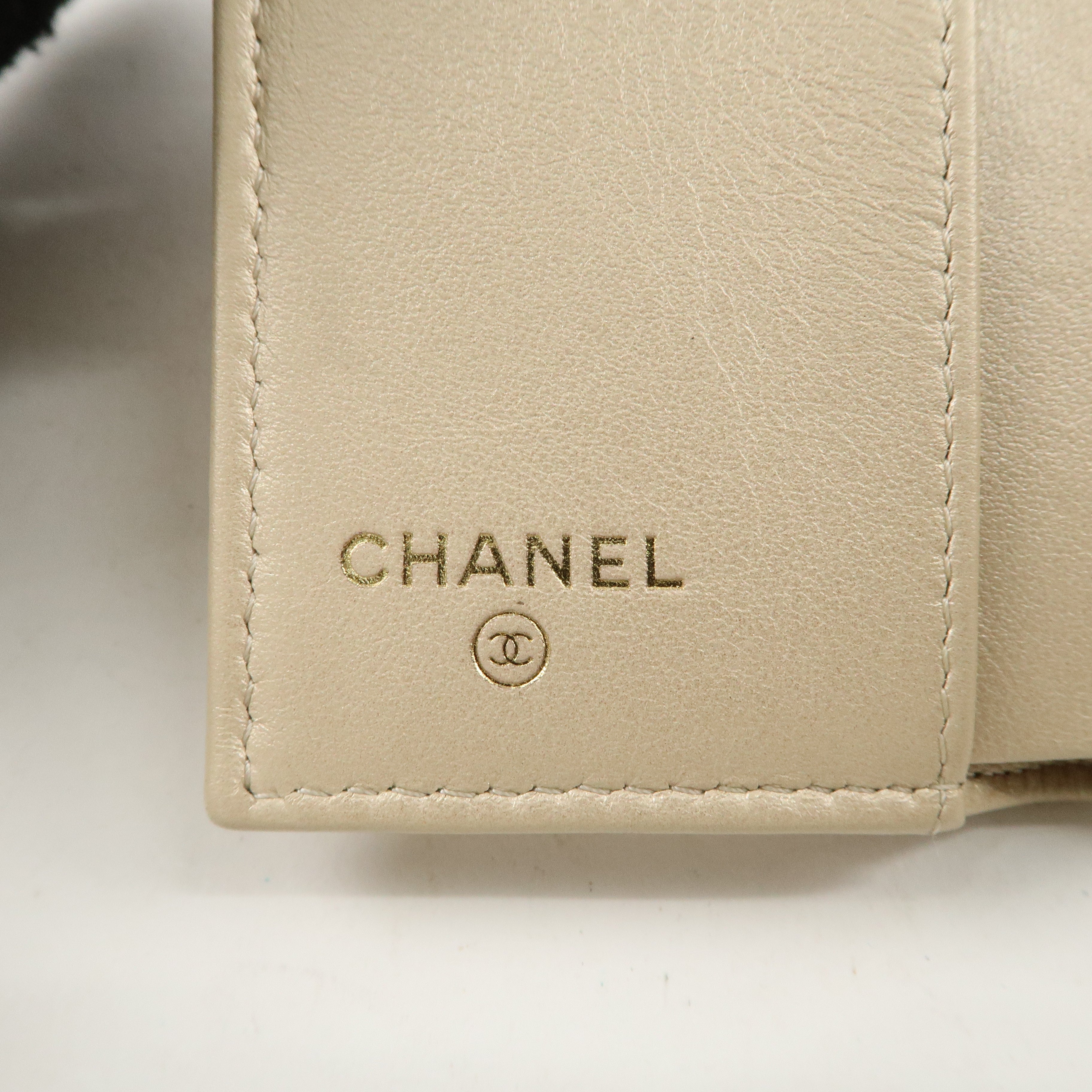 CHANEL Matelasse Lamb Skin Classic Small Flap Wallet AP0230