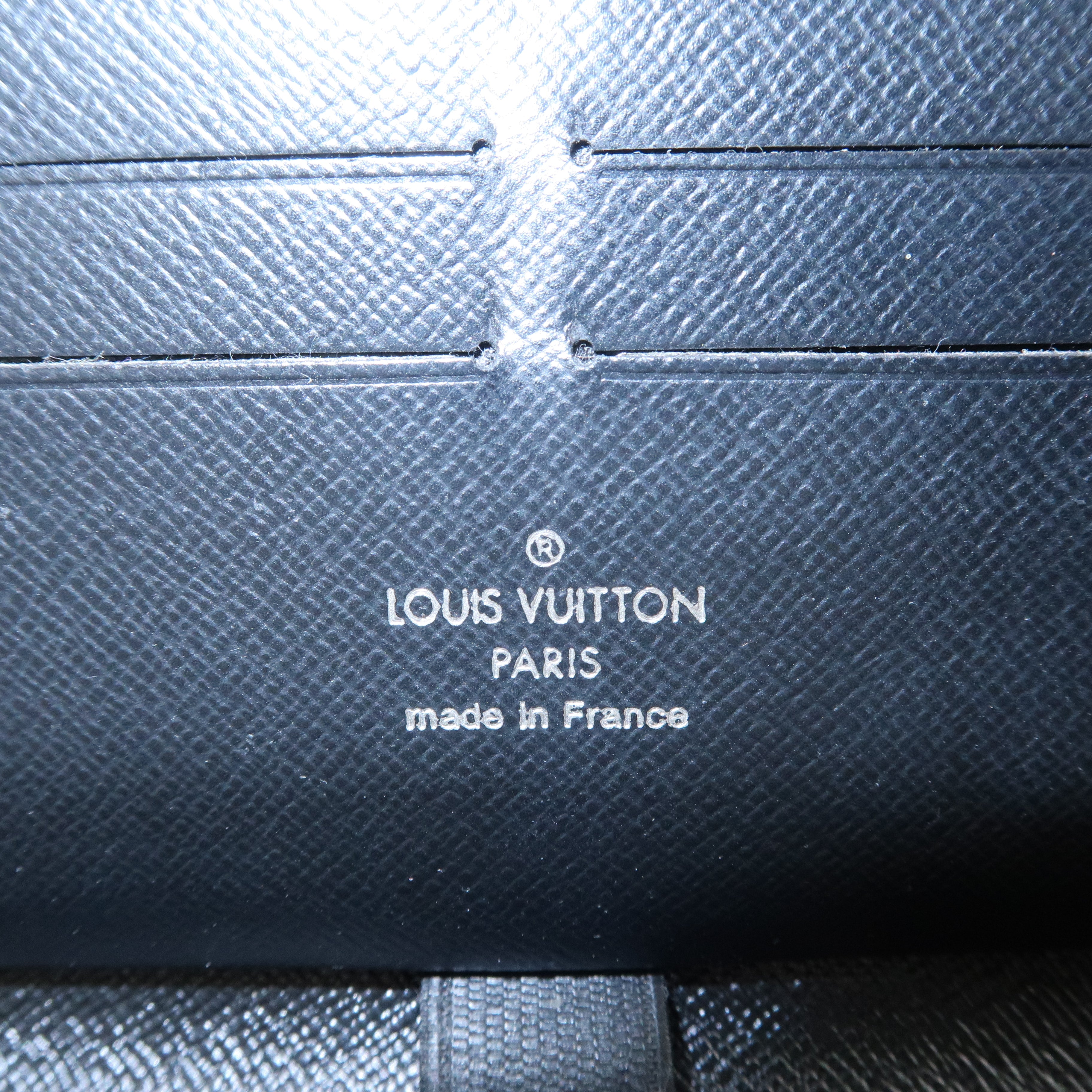 Louis Vuitton Epi Zippy Organizer Wallet Black Noir M63852