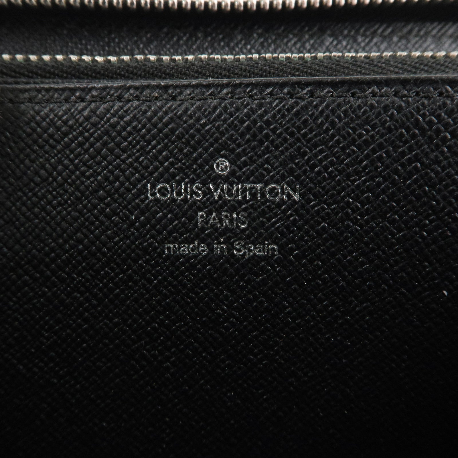 Louis Vuitton Epi Zippy Wallet Zip Round Long Wallet Black M61857