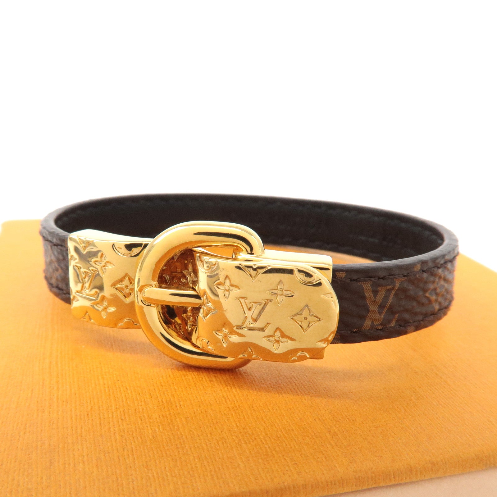 Louis Vuitton Monogram Fasten Your LV Bracelet Size 17 M6170F