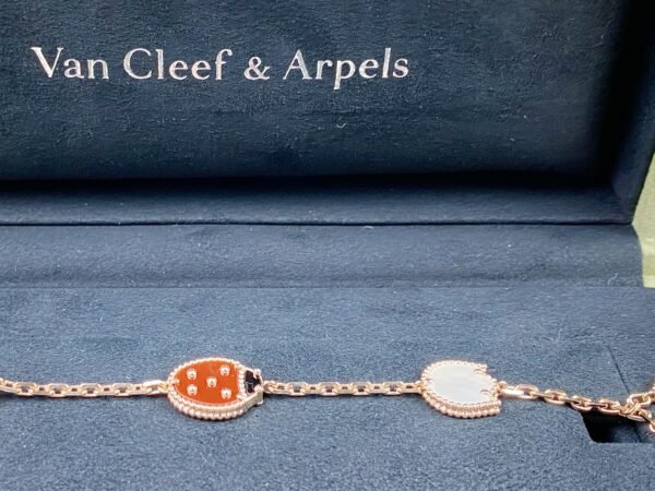 Van Cleef & Arpels Lucky Spring Bracelet . 5 Motifs.